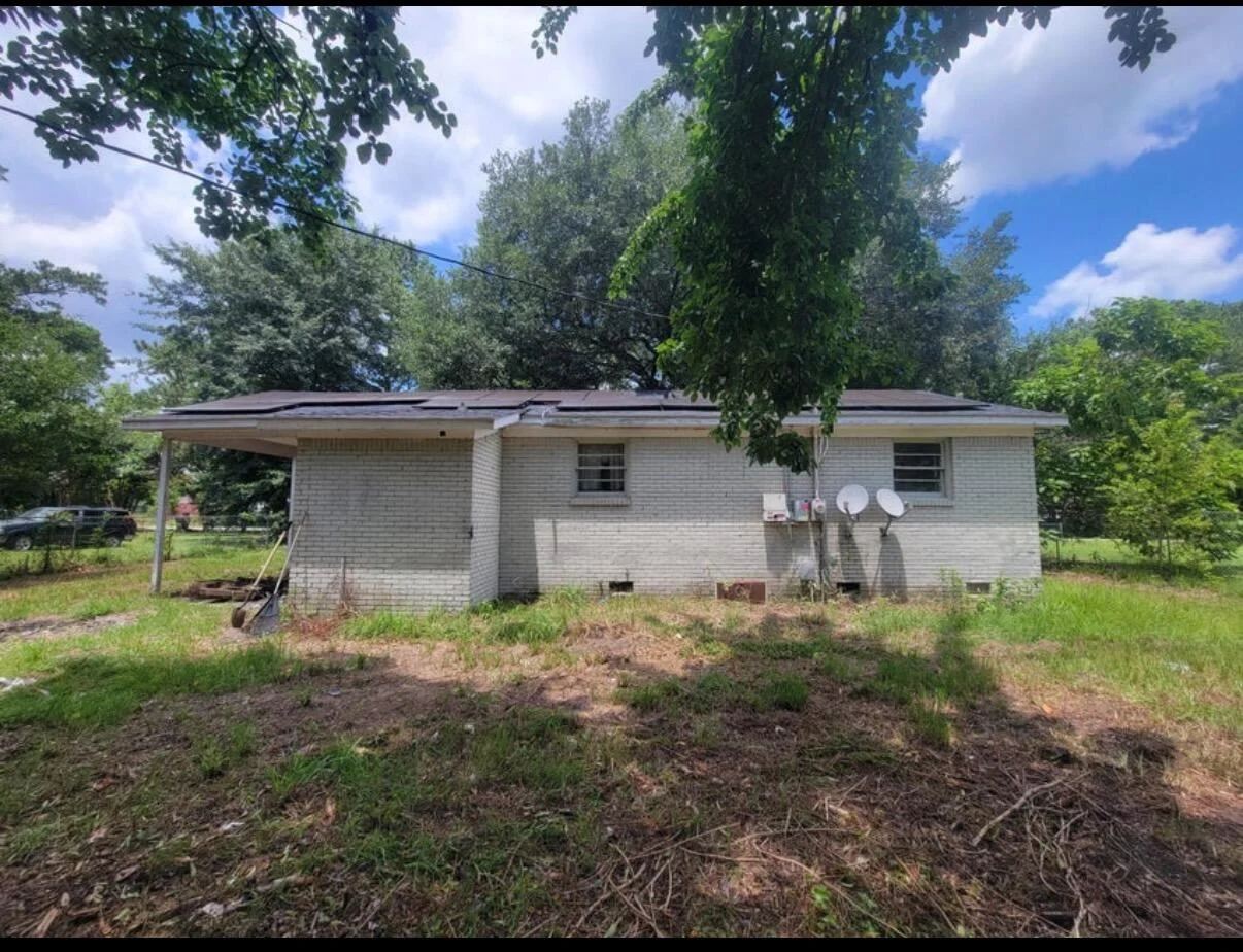 155 W End Drive