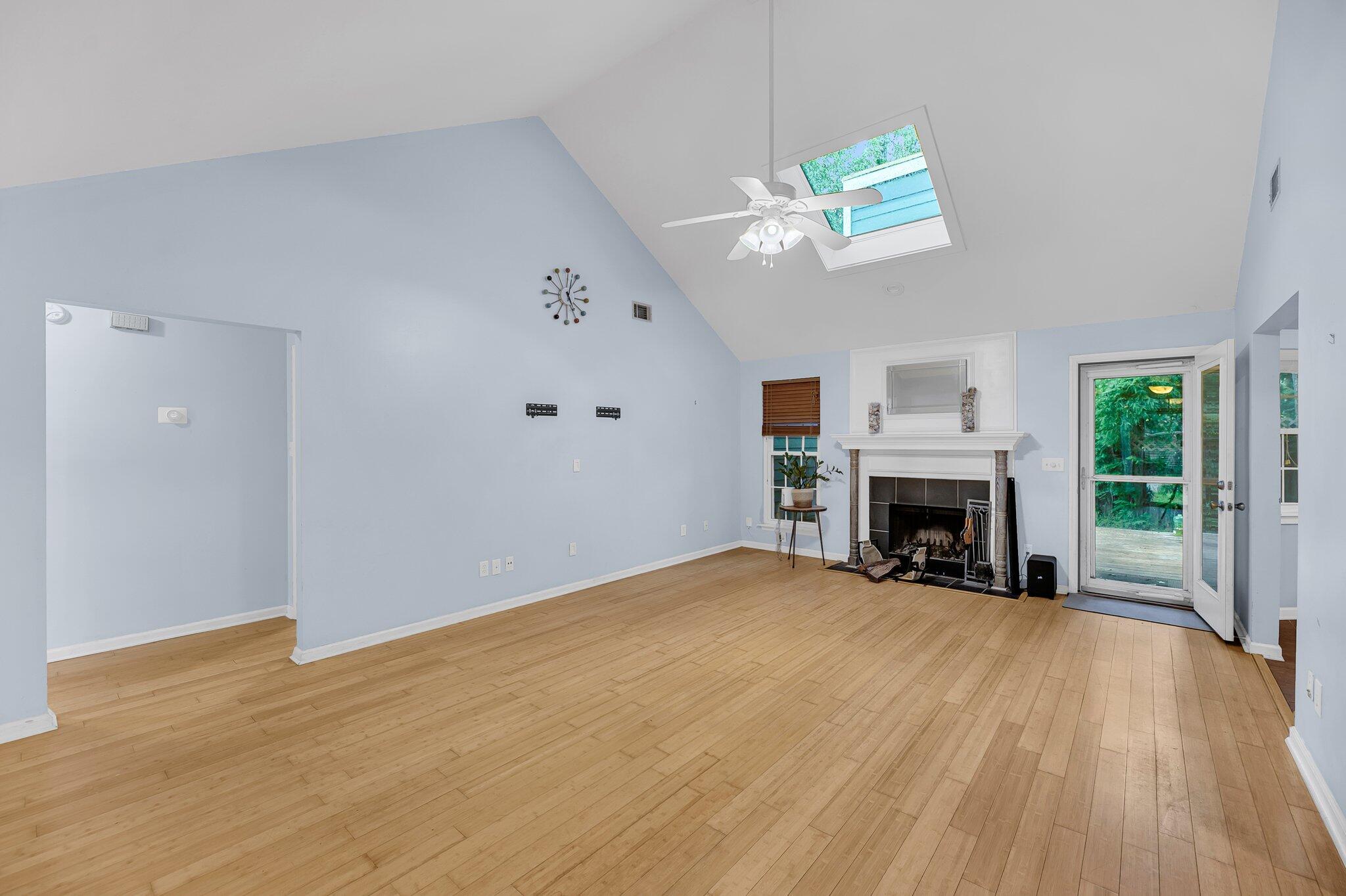 1309 Llewellyn Road