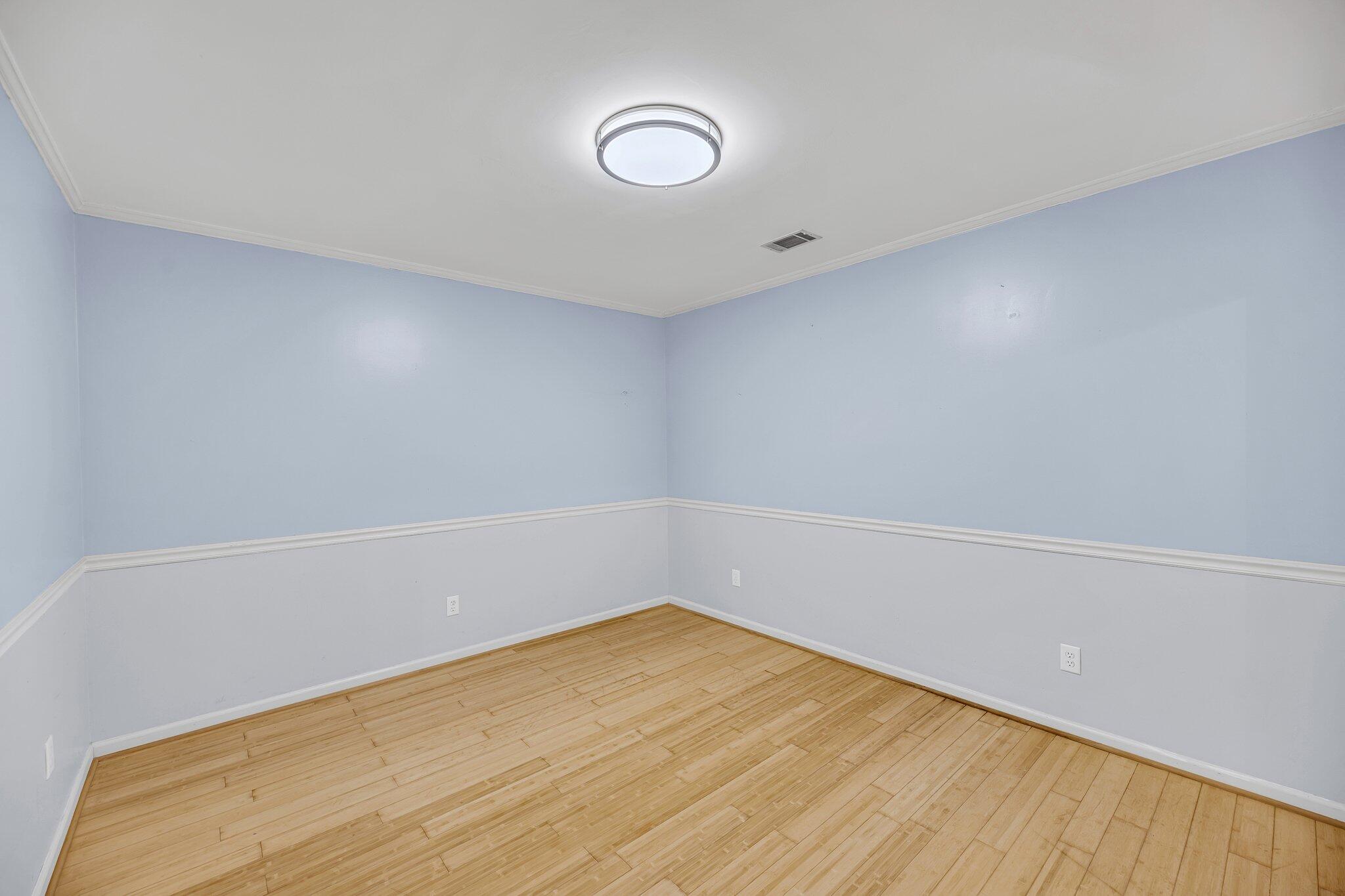 1309 Llewellyn Road