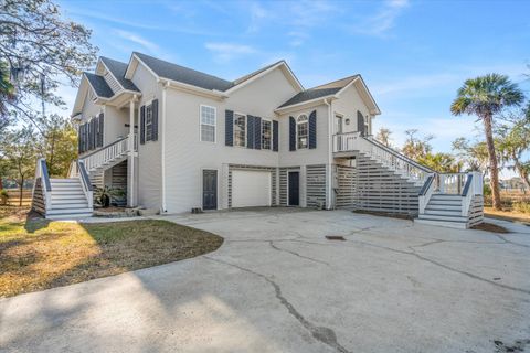 A home in Edisto Island