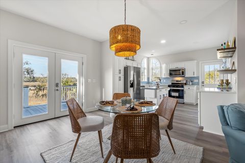 A home in Edisto Island