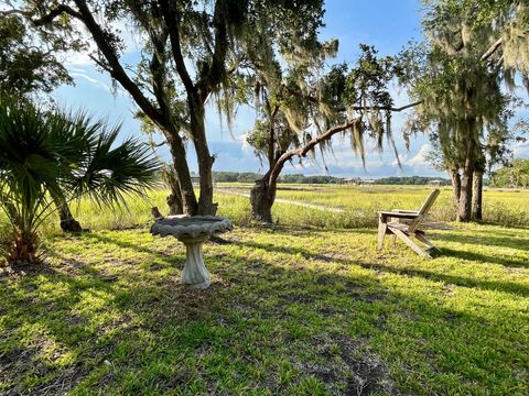 A home in Edisto Island