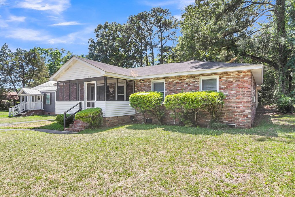 Photo of 5433 Pennsylvania Avenue, North Charleston, SC 29406 (MLS # 26014877)