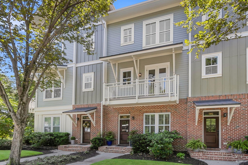 Photo of 98 Vincent Drive, Mount Pleasant, SC 29464 (MLS # 26025132)