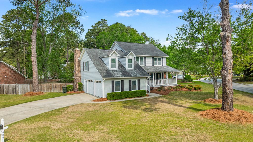 Photo of 609 Black Oak Boulevard, Summerville, SC 29485 (MLS # 26010621)