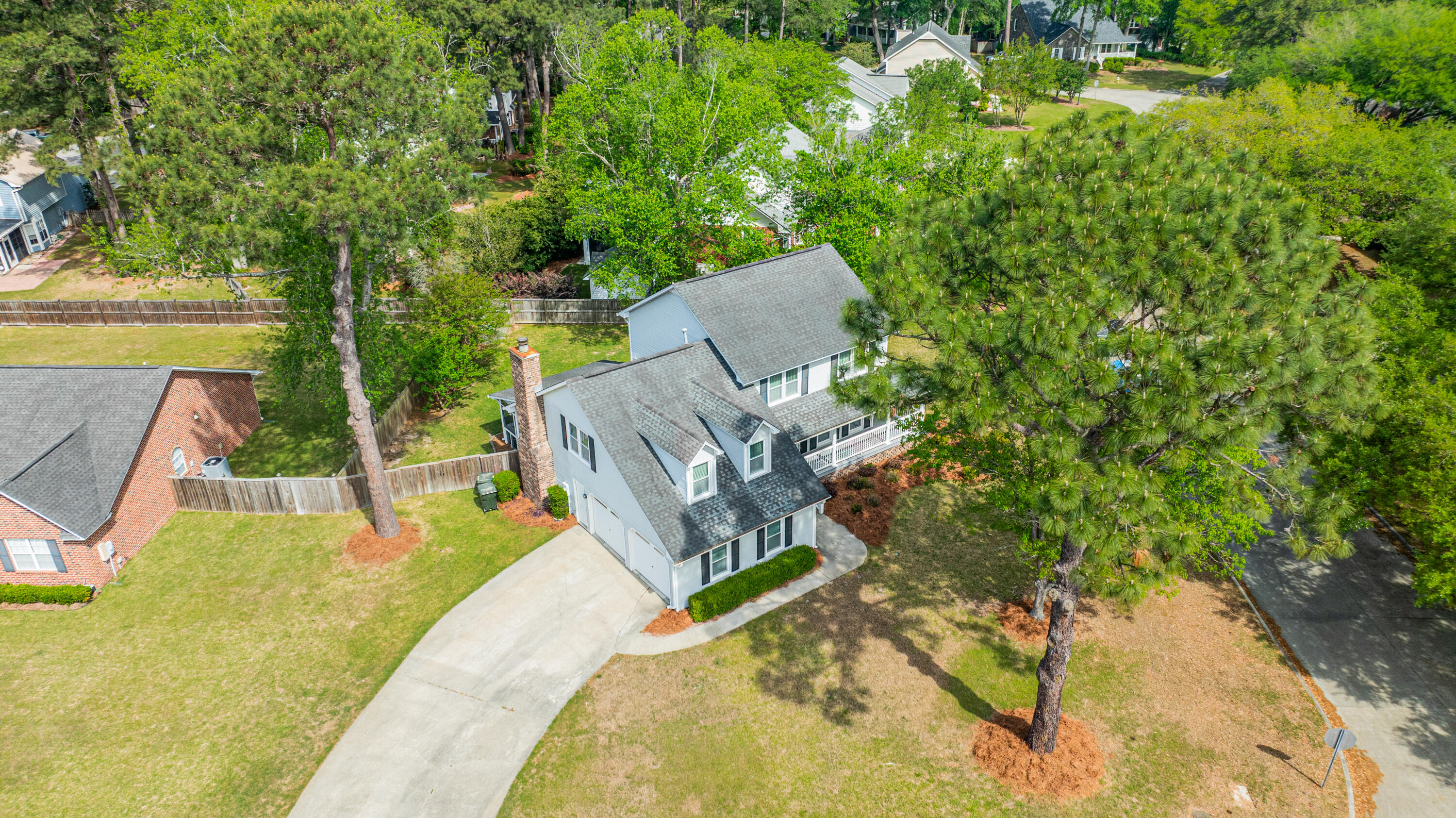 609 Black Oak Boulevard