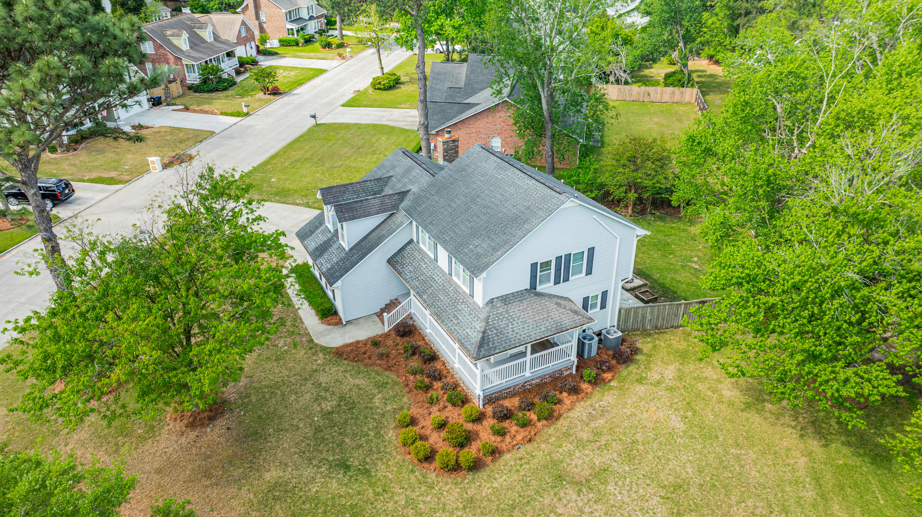 609 Black Oak Boulevard