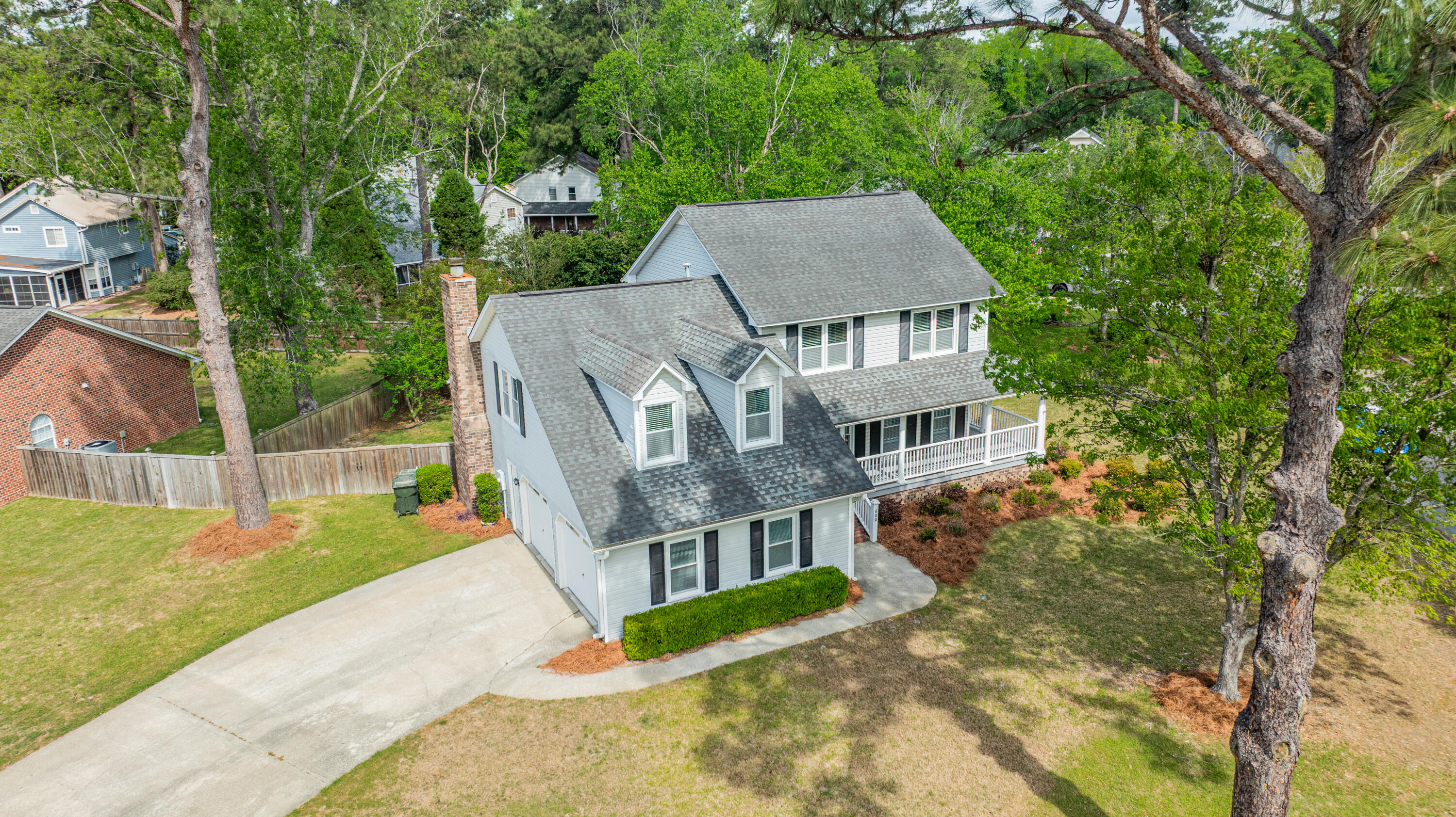 609 Black Oak Boulevard