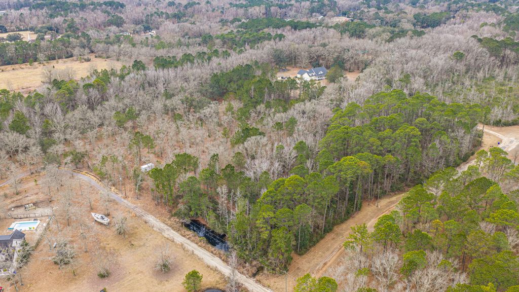 Photo of 5553 Elliott Estates Road, Hollywood, SC 29449 (MLS # 26003372)