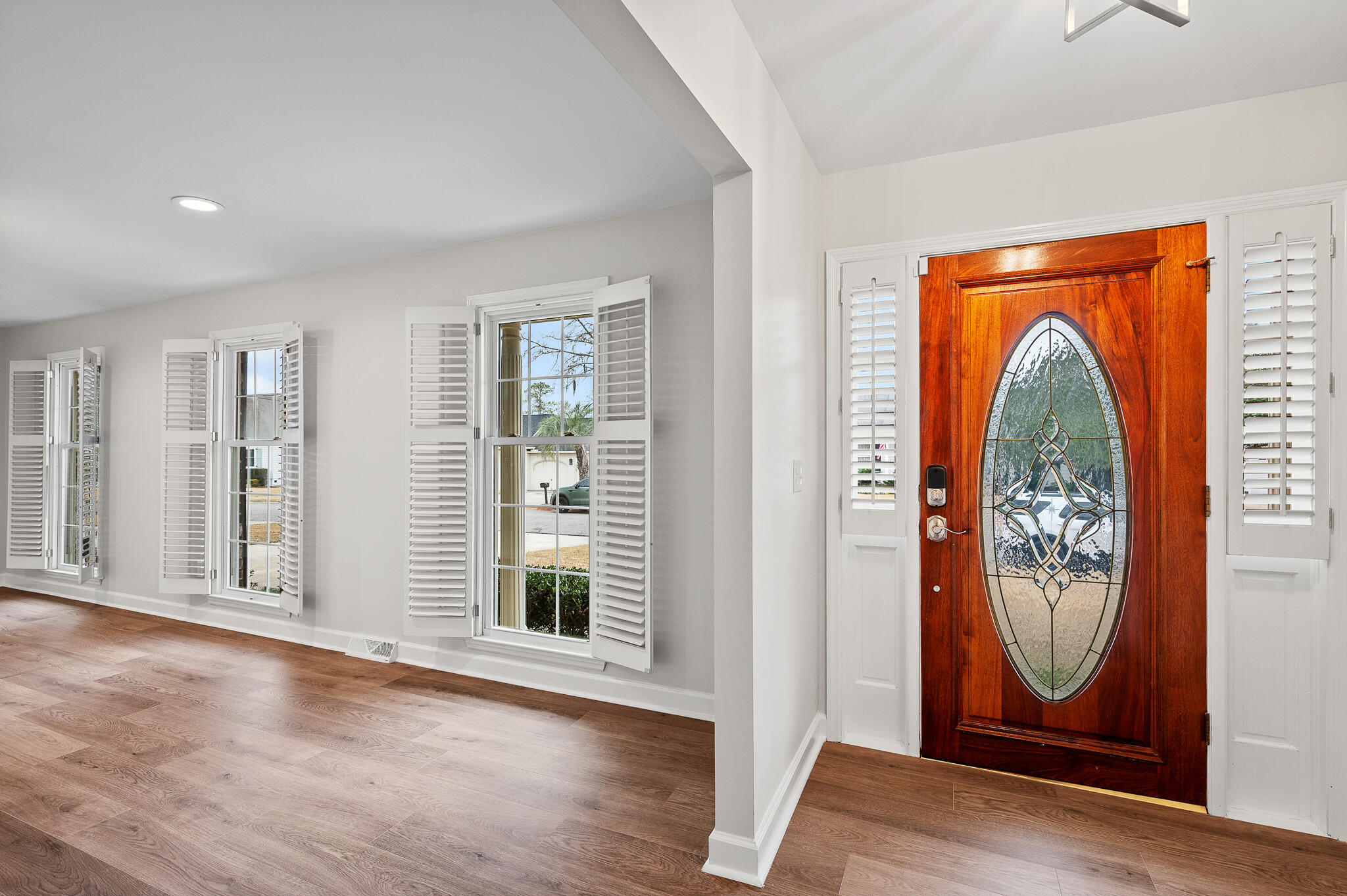 1043 Dominion Drive