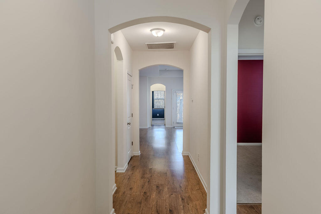 543 Man O'War Lane Lane