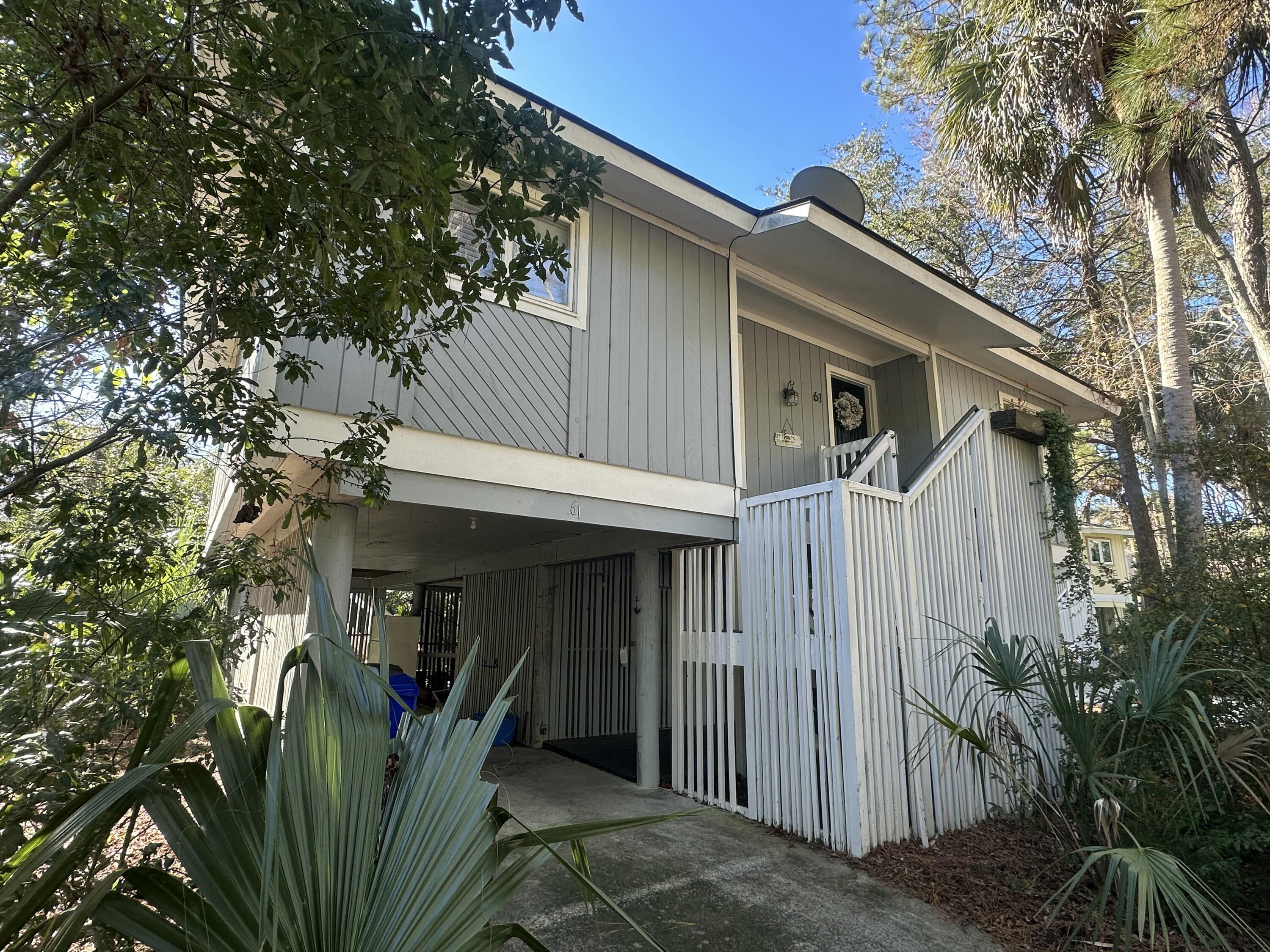 61 Twin Oaks Lane