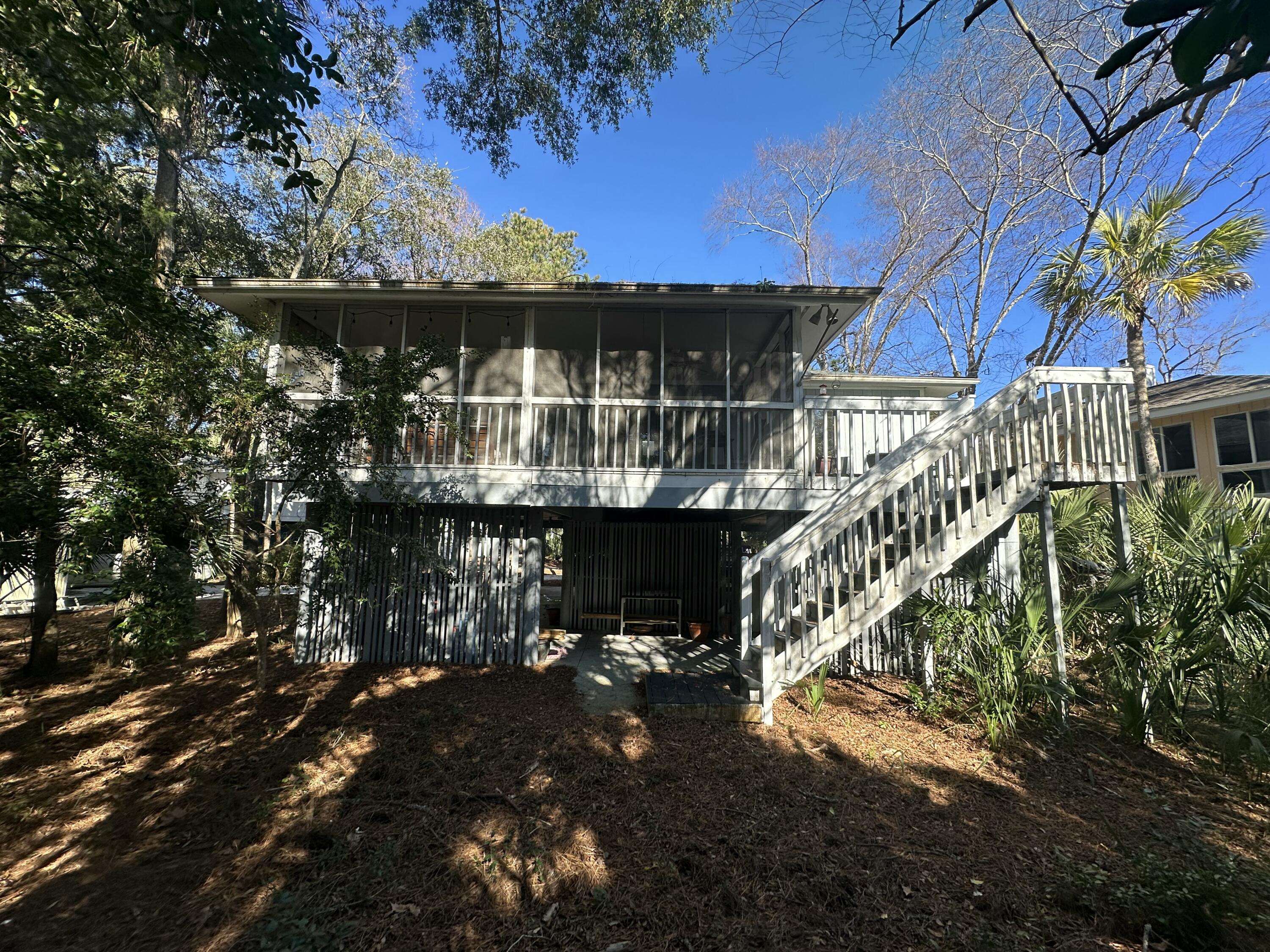 61 Twin Oaks Lane