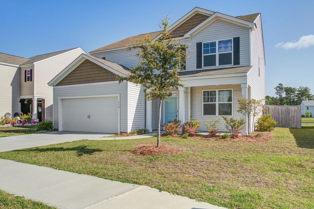 Photo of 514 Sybilwood Lane, Summerville, SC 29486 (MLS # 26009426)