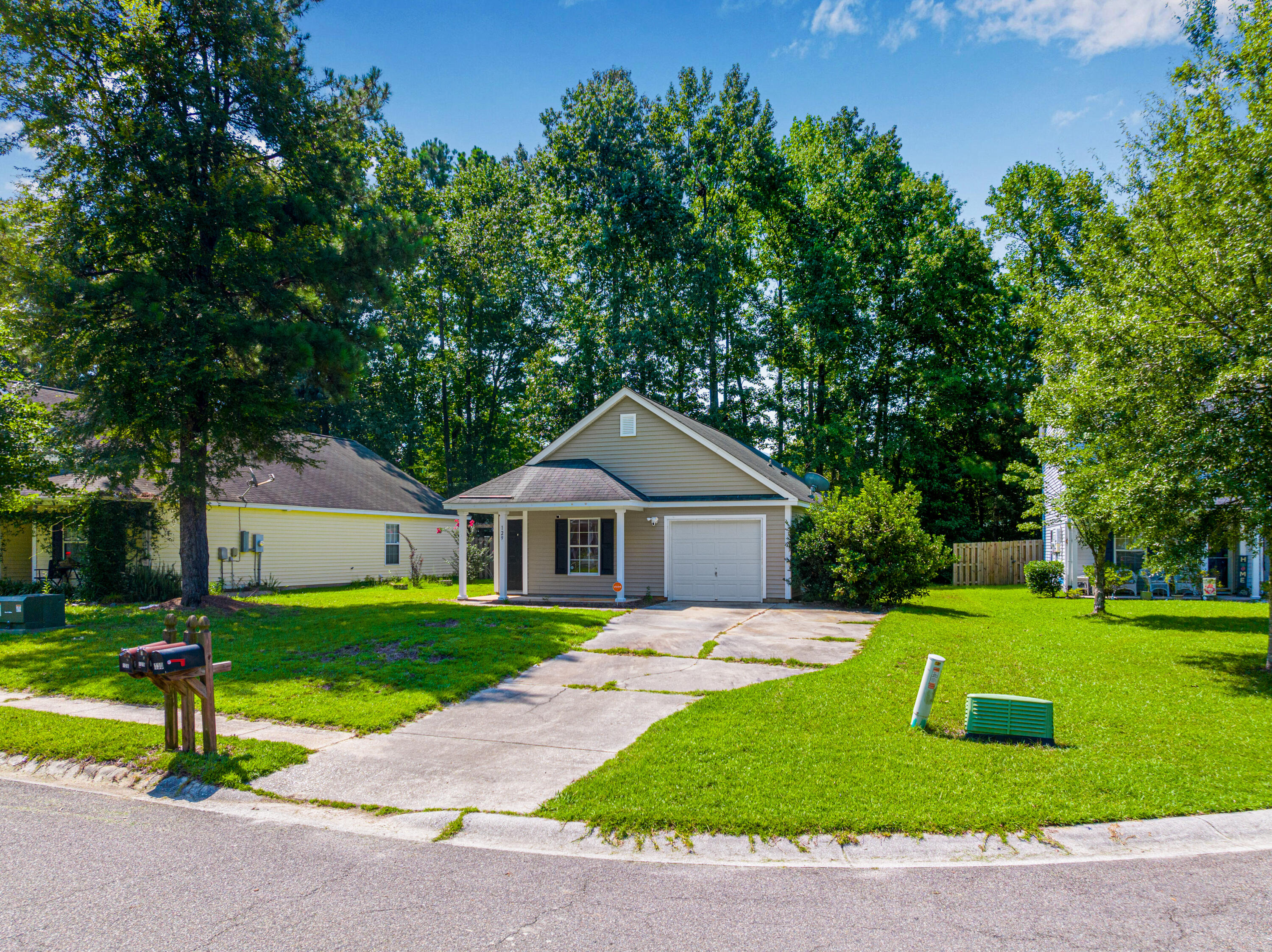 129 Ducane Street