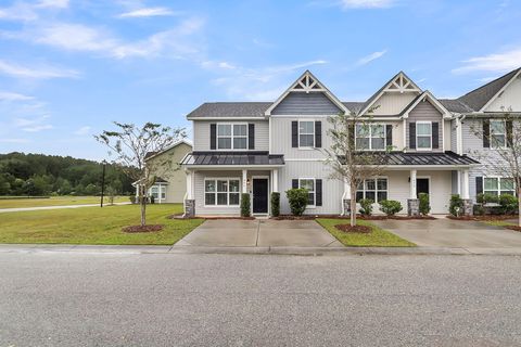 Photo of 440 Viceroy Lane, Goose Creek, SC 29445 (MLS # 25027595)