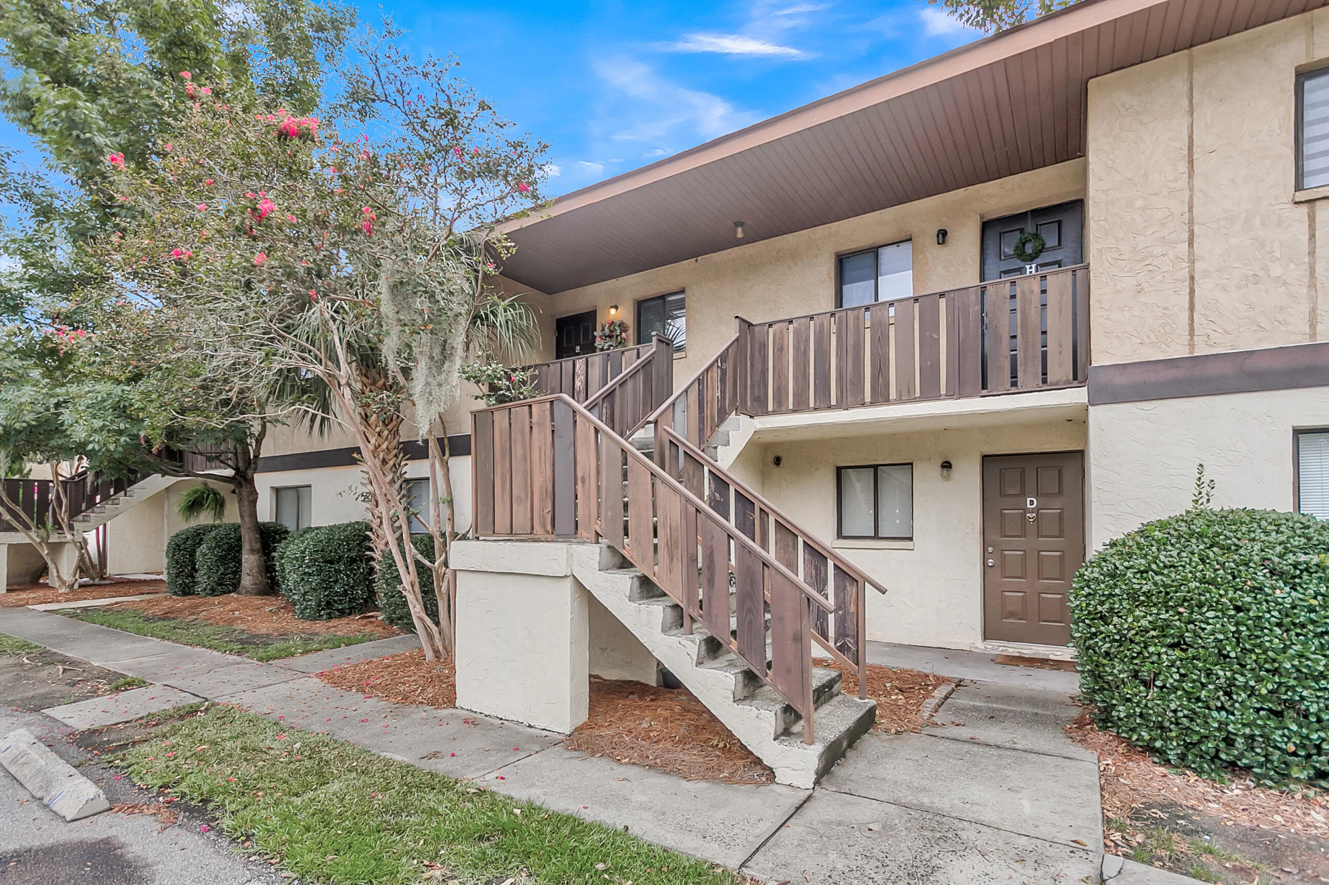 2182 Bees Ferry Road Unit G