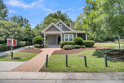 A home in North Charleston