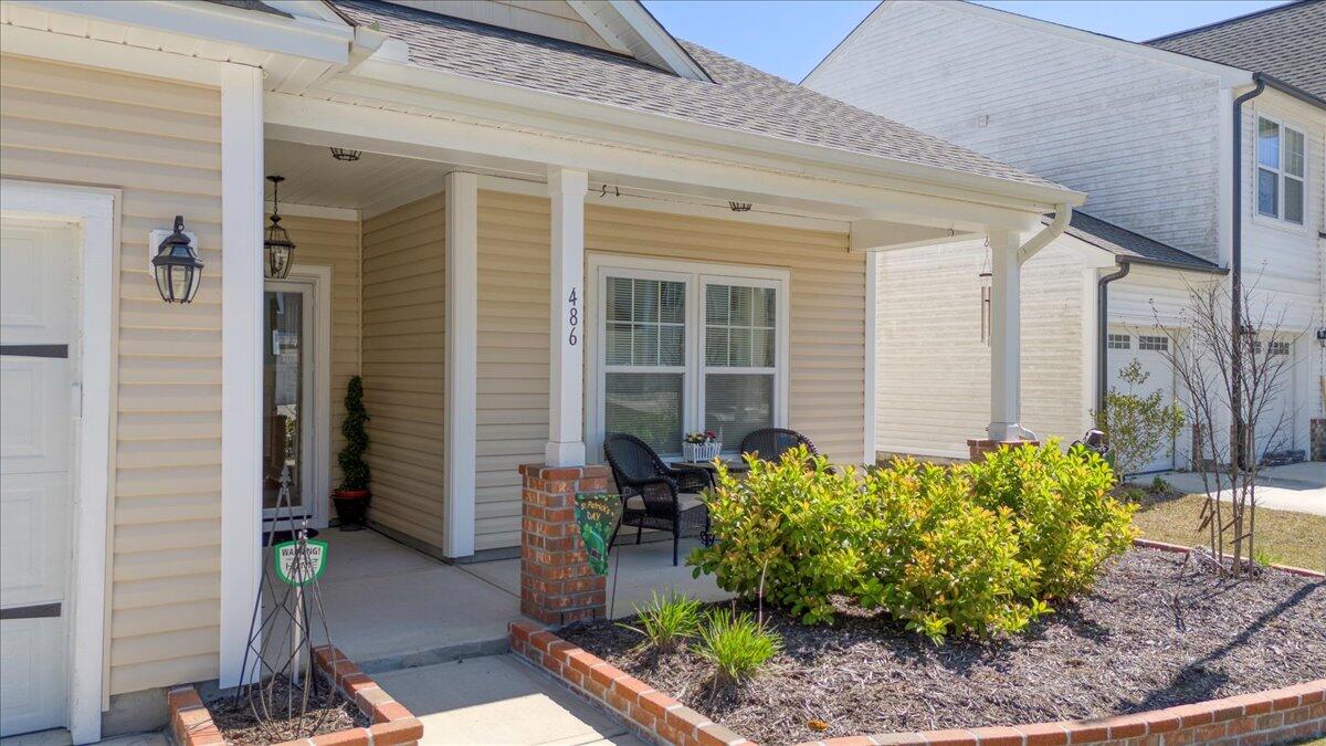 486 Fox Sparrow Court