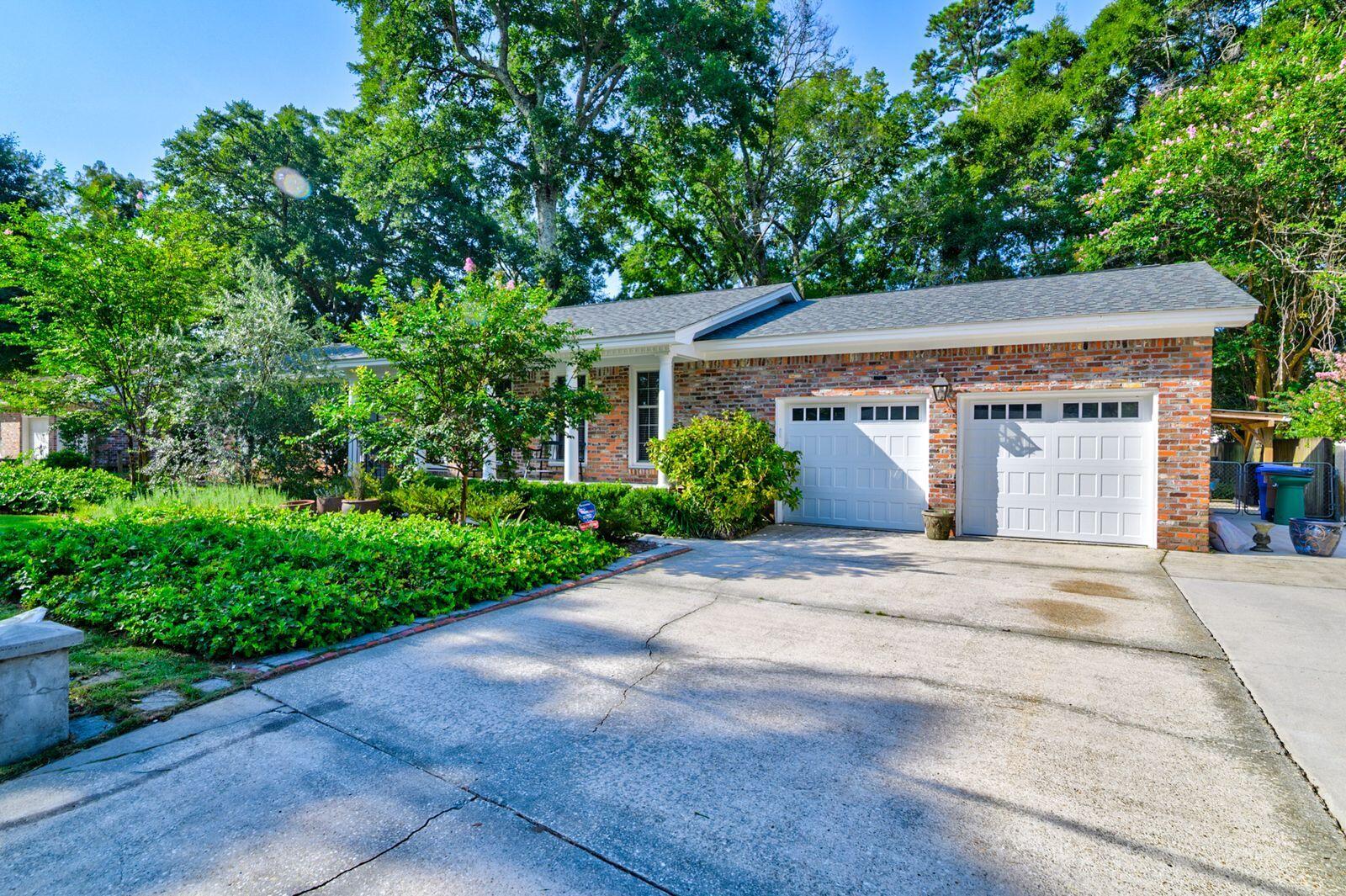 683 Highwood Circle