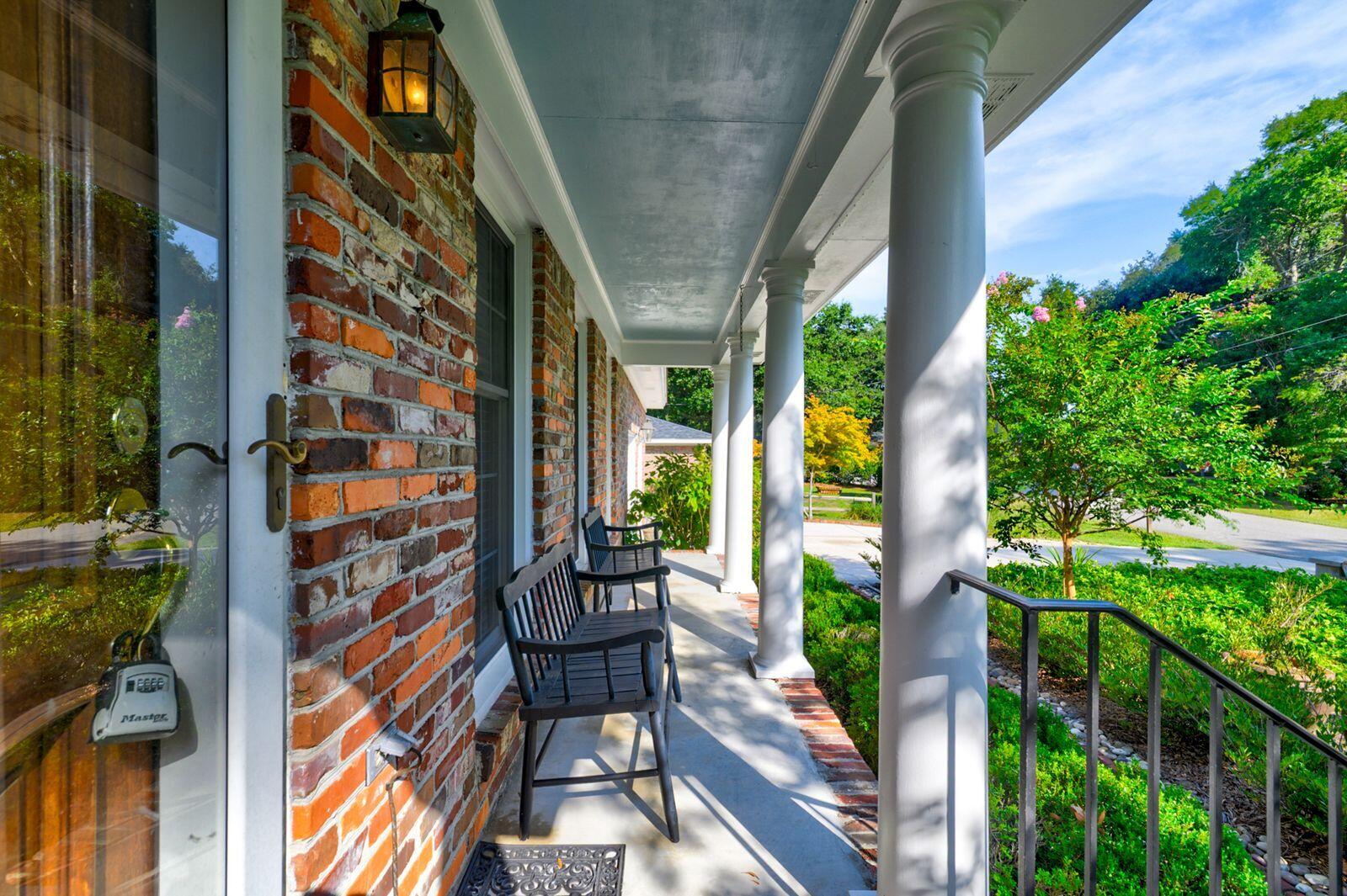 683 Highwood Circle