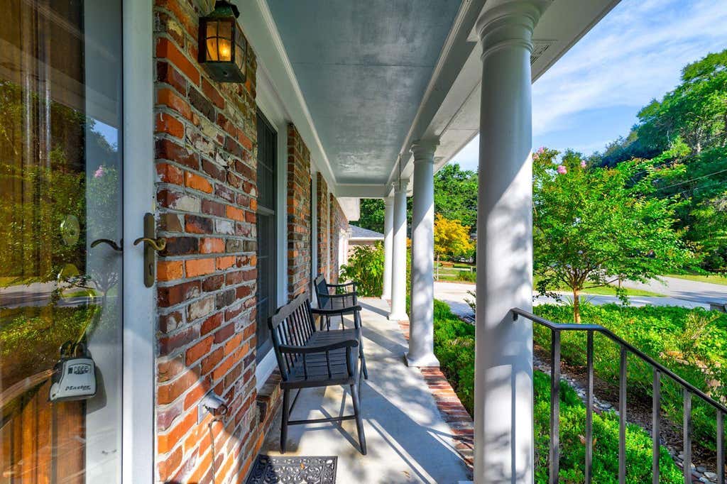 Photo of 683 Highwood Circle, Charleston, SC 29412 (MLS # 26023583)