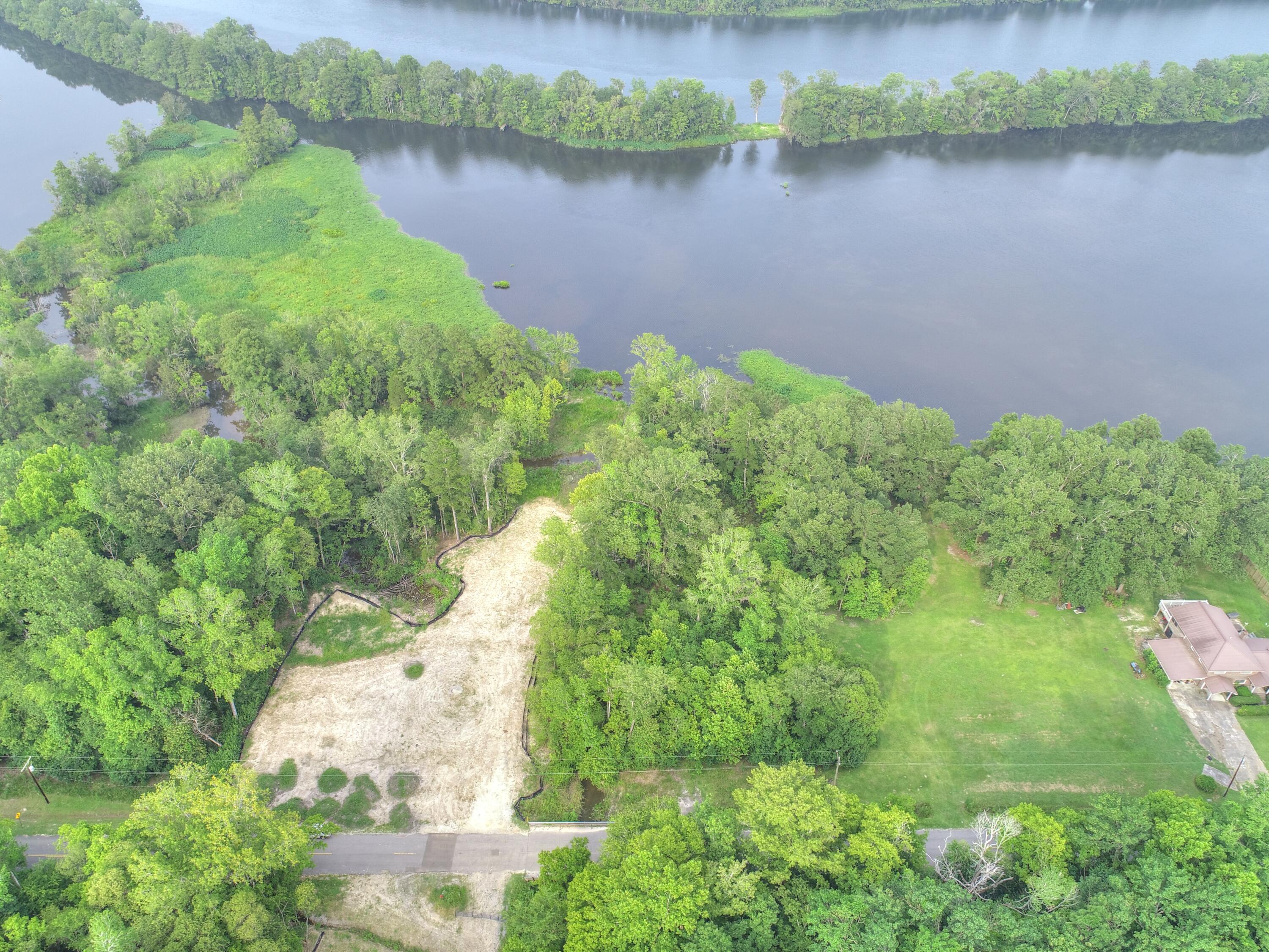 1012 Mccrae Drive