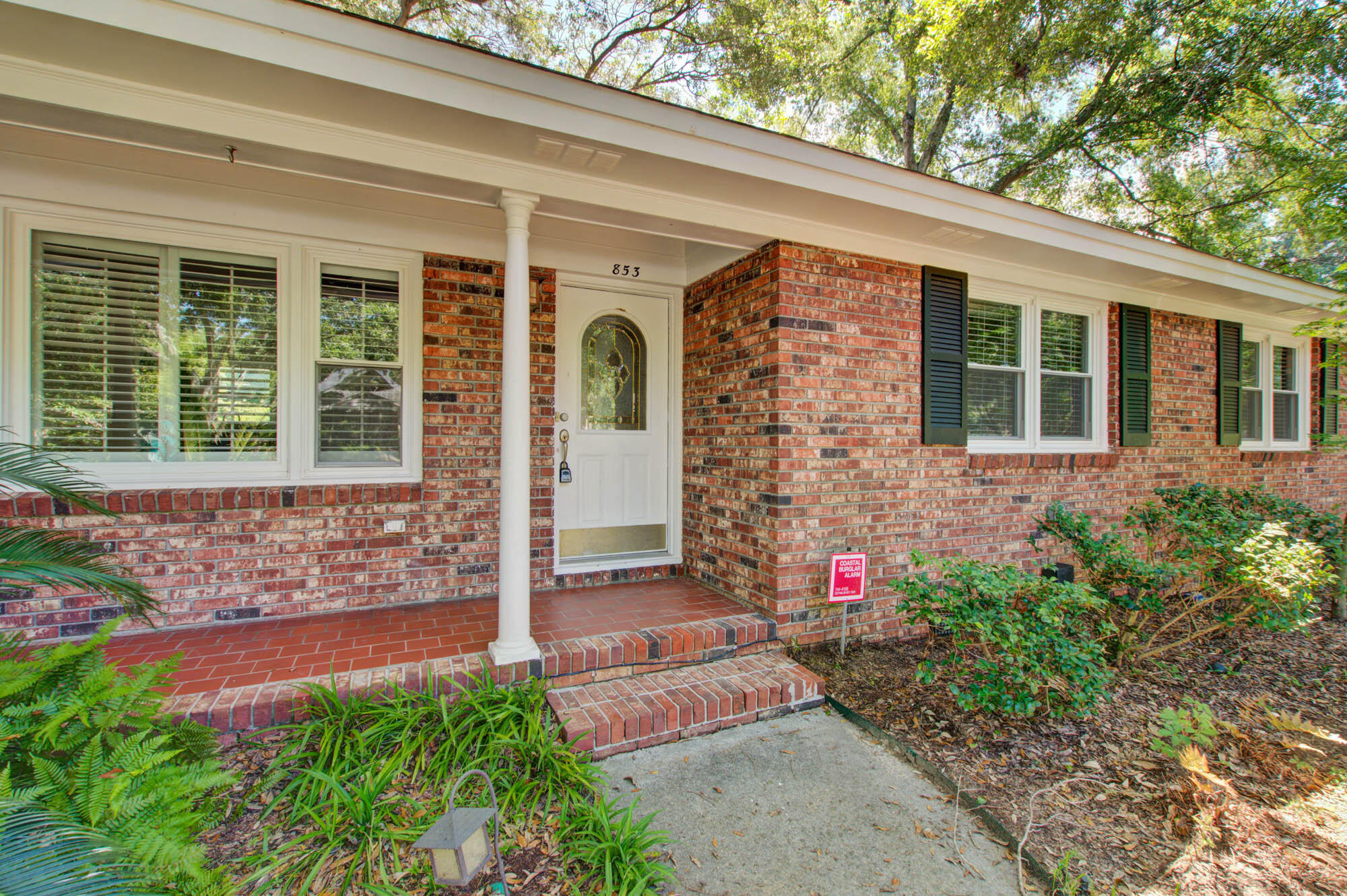 853 Fred Street