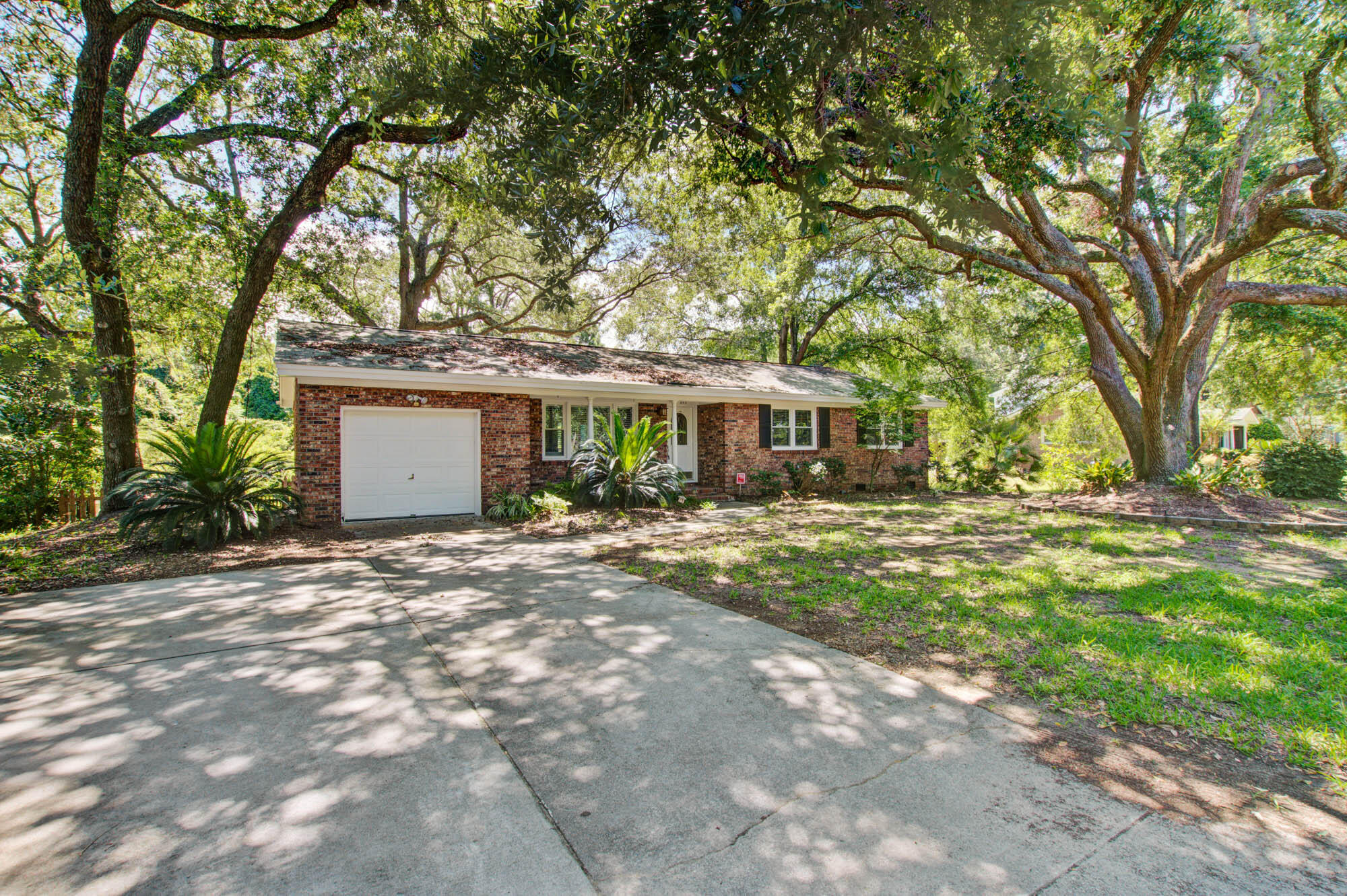 853 Fred Street