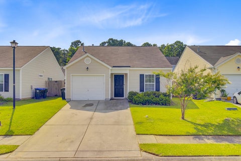 Photo of 148 Tyger Street, Summerville, SC 29485 (MLS # 26028710)