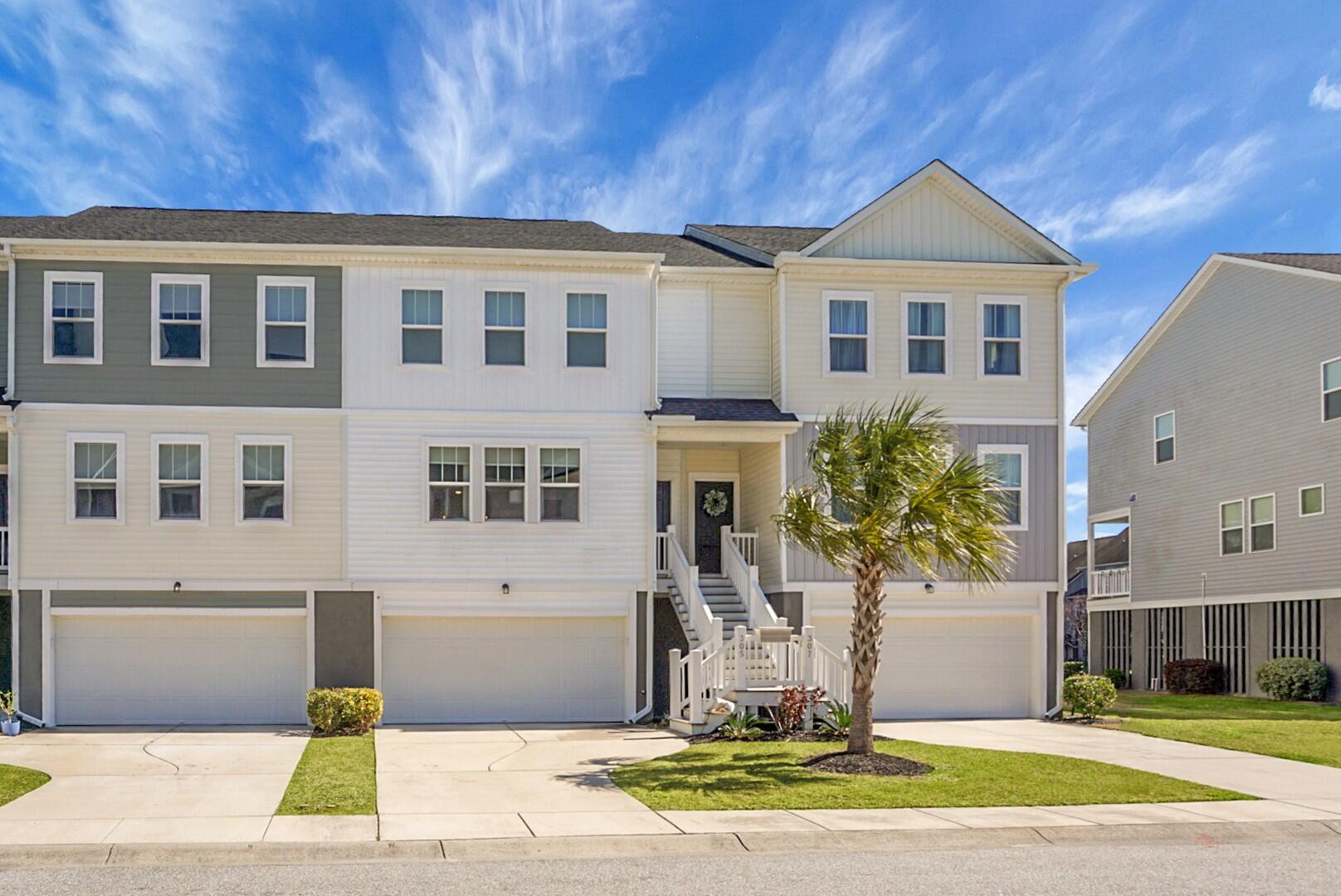 305 Lanyard Street