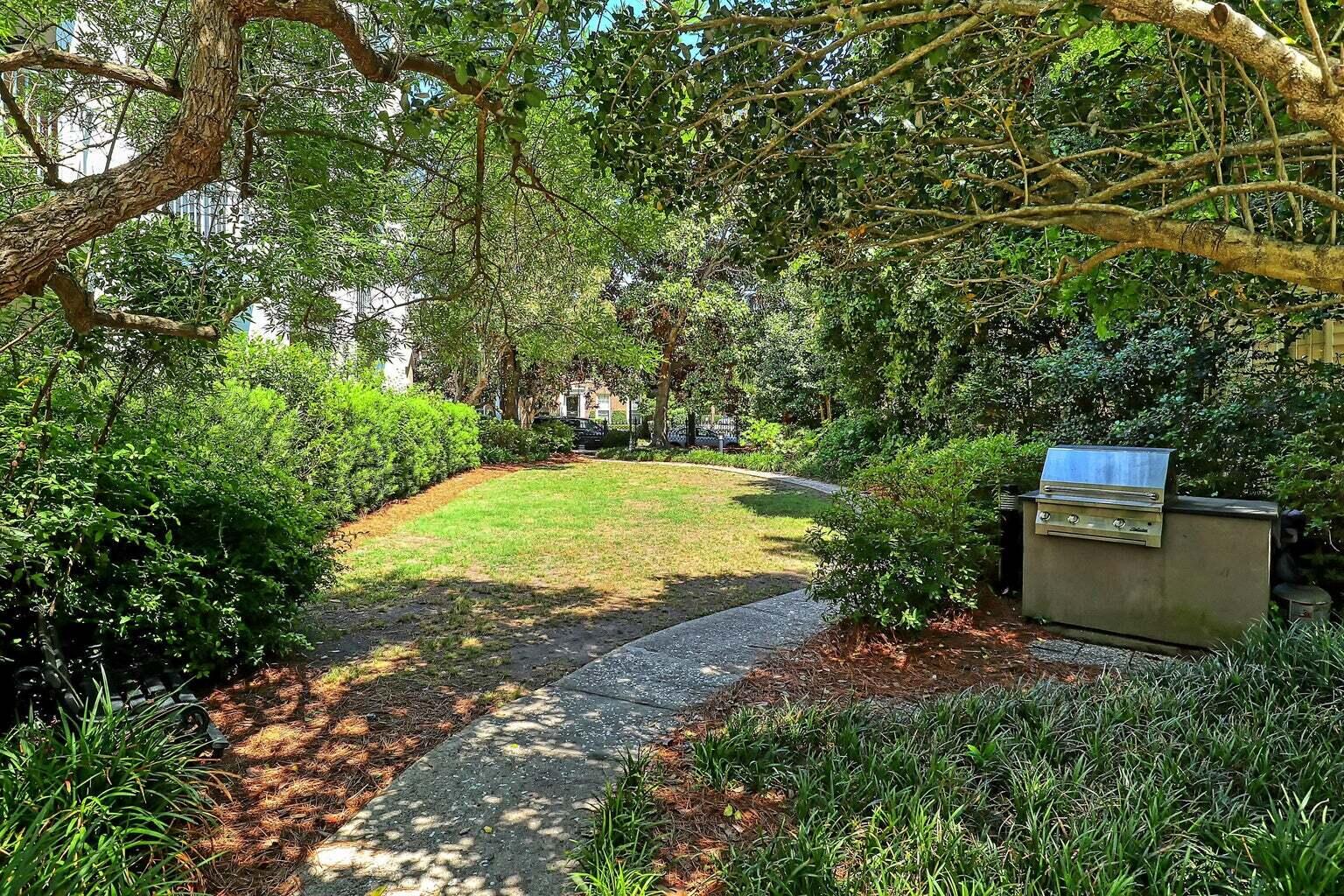 67 Legare Street 104