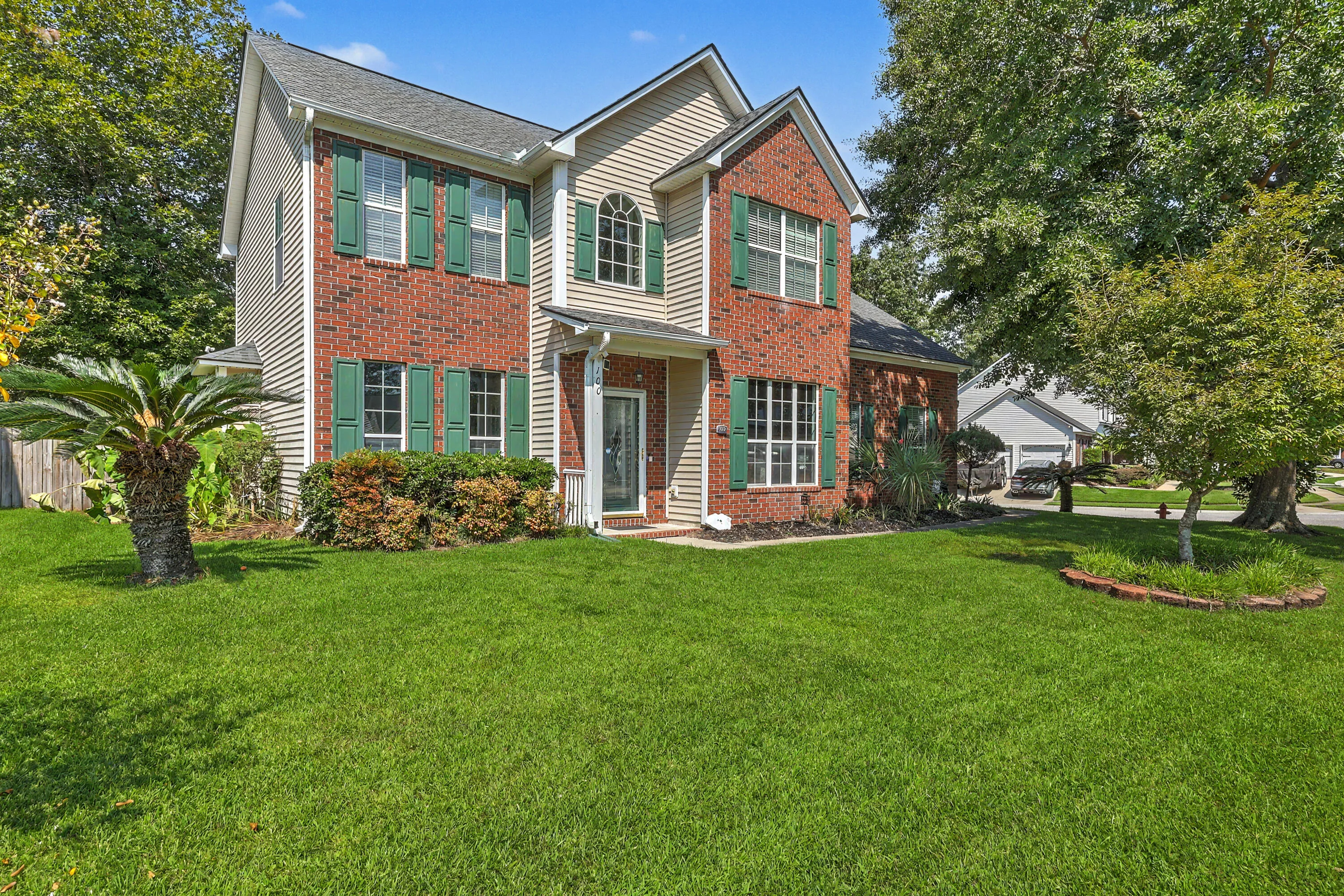 100 Kenwood Court