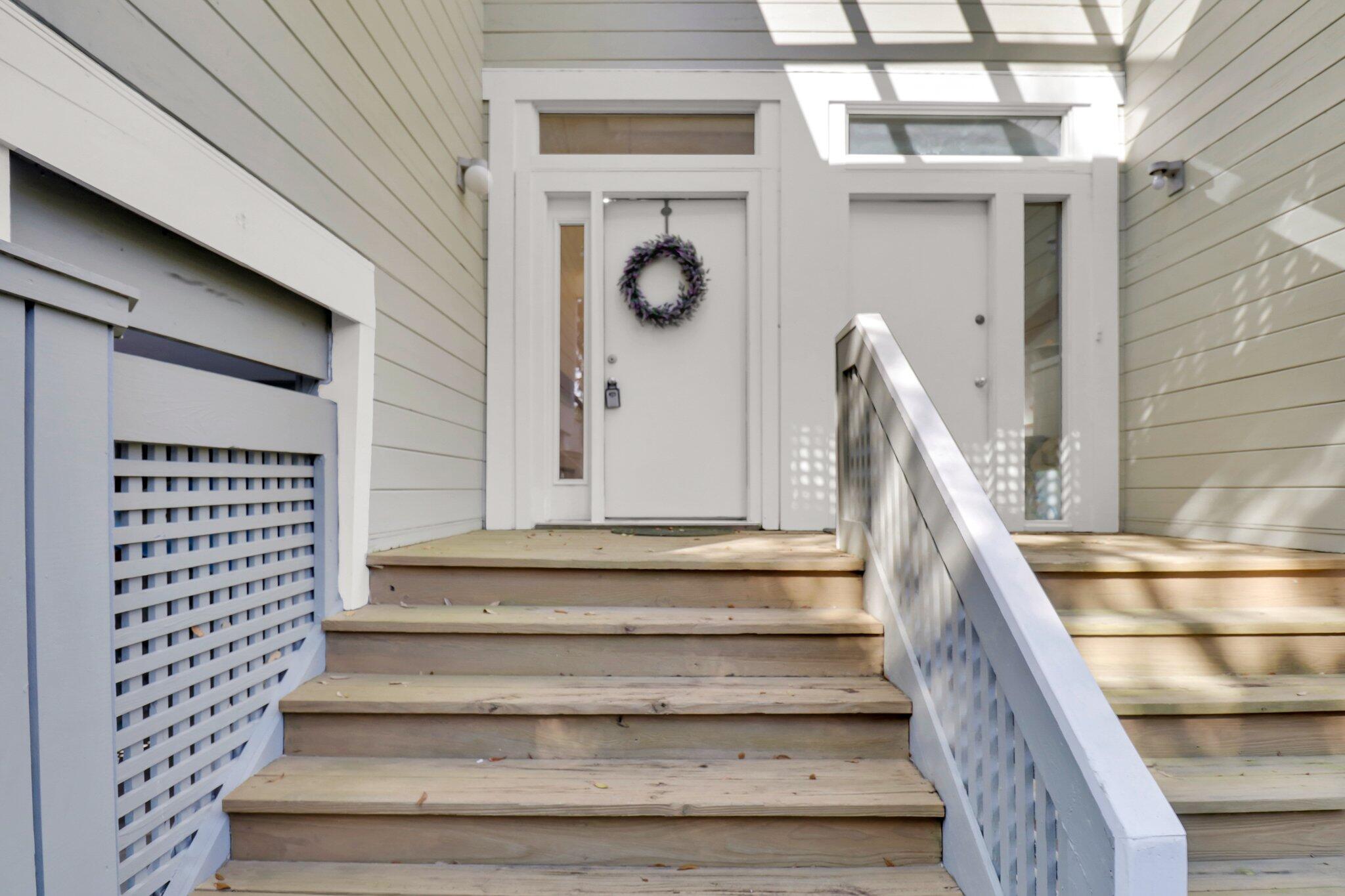 1723 Live Oak Park