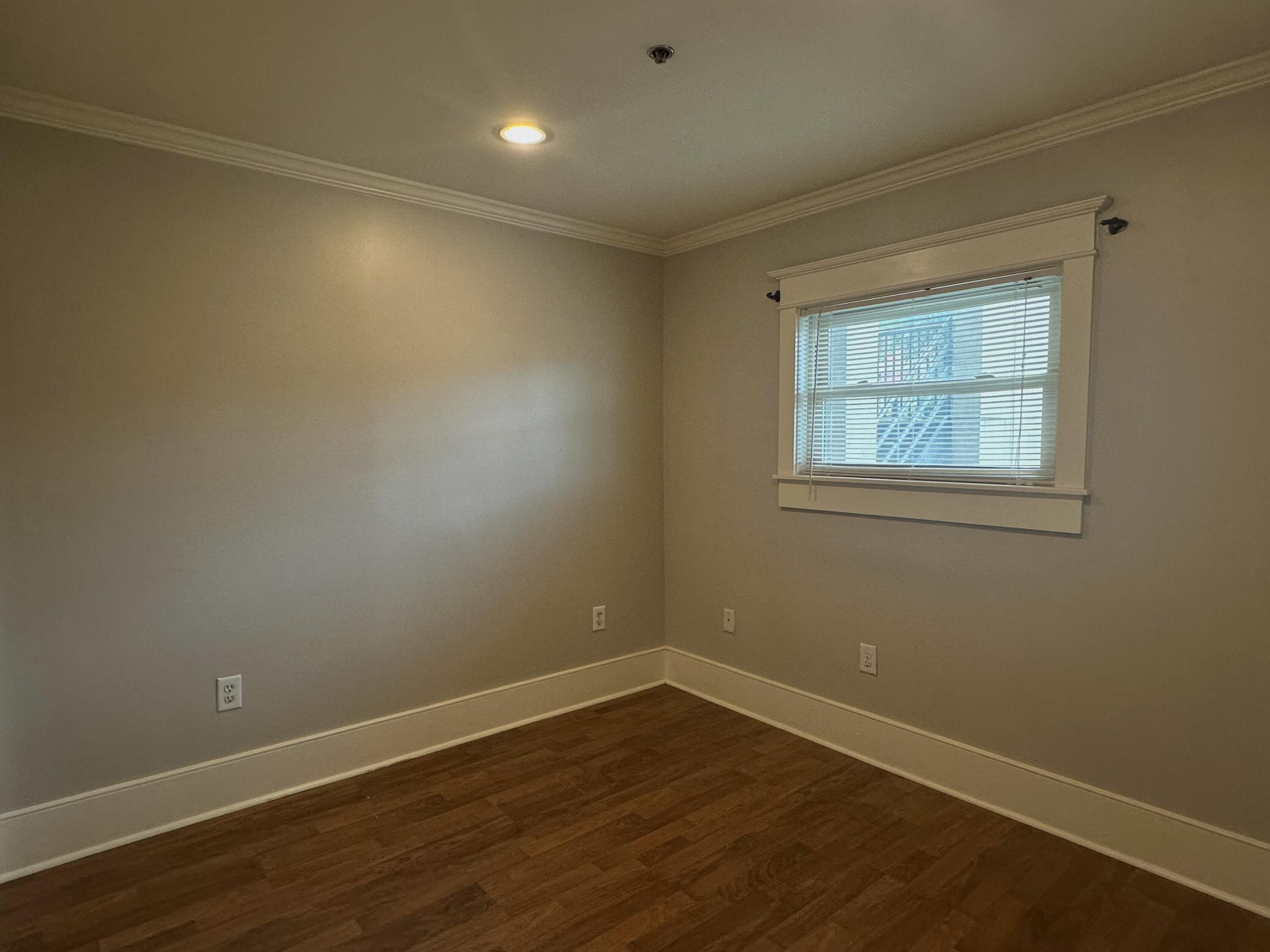 40 Bee Street 204