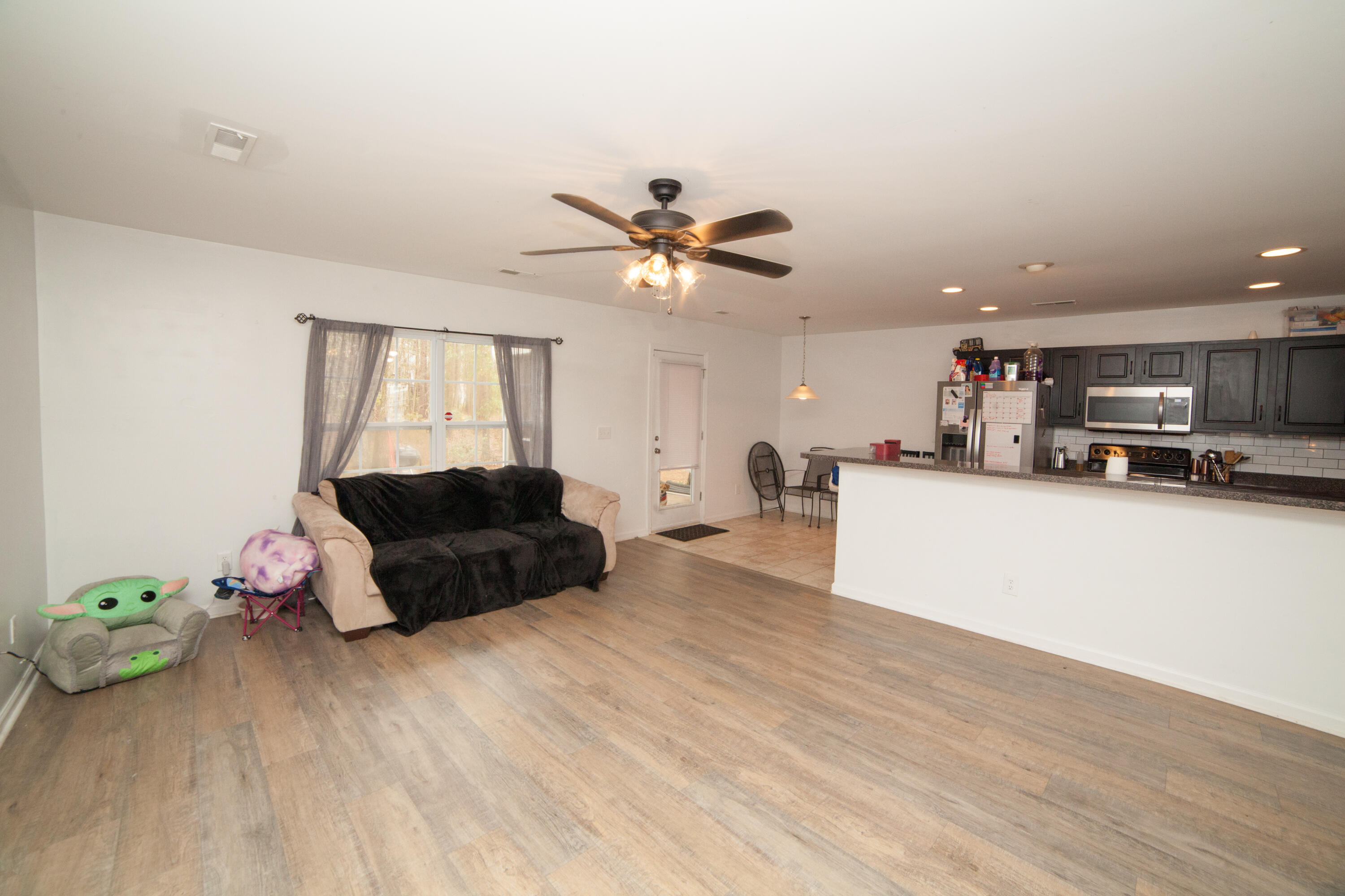 Photo 4 of 18 of 211 Jackson Street townhome