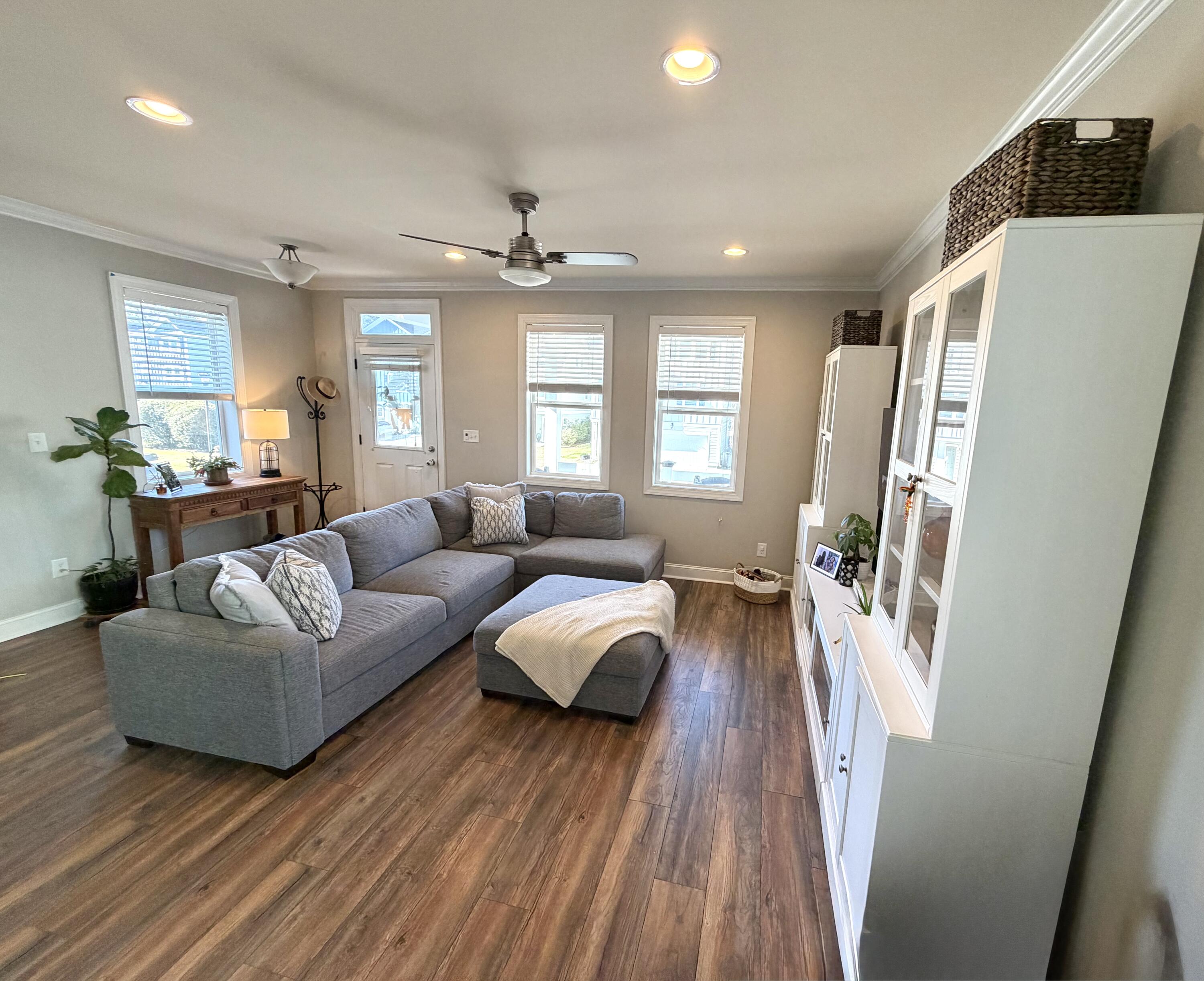 5134 Hyde Park Village Lane