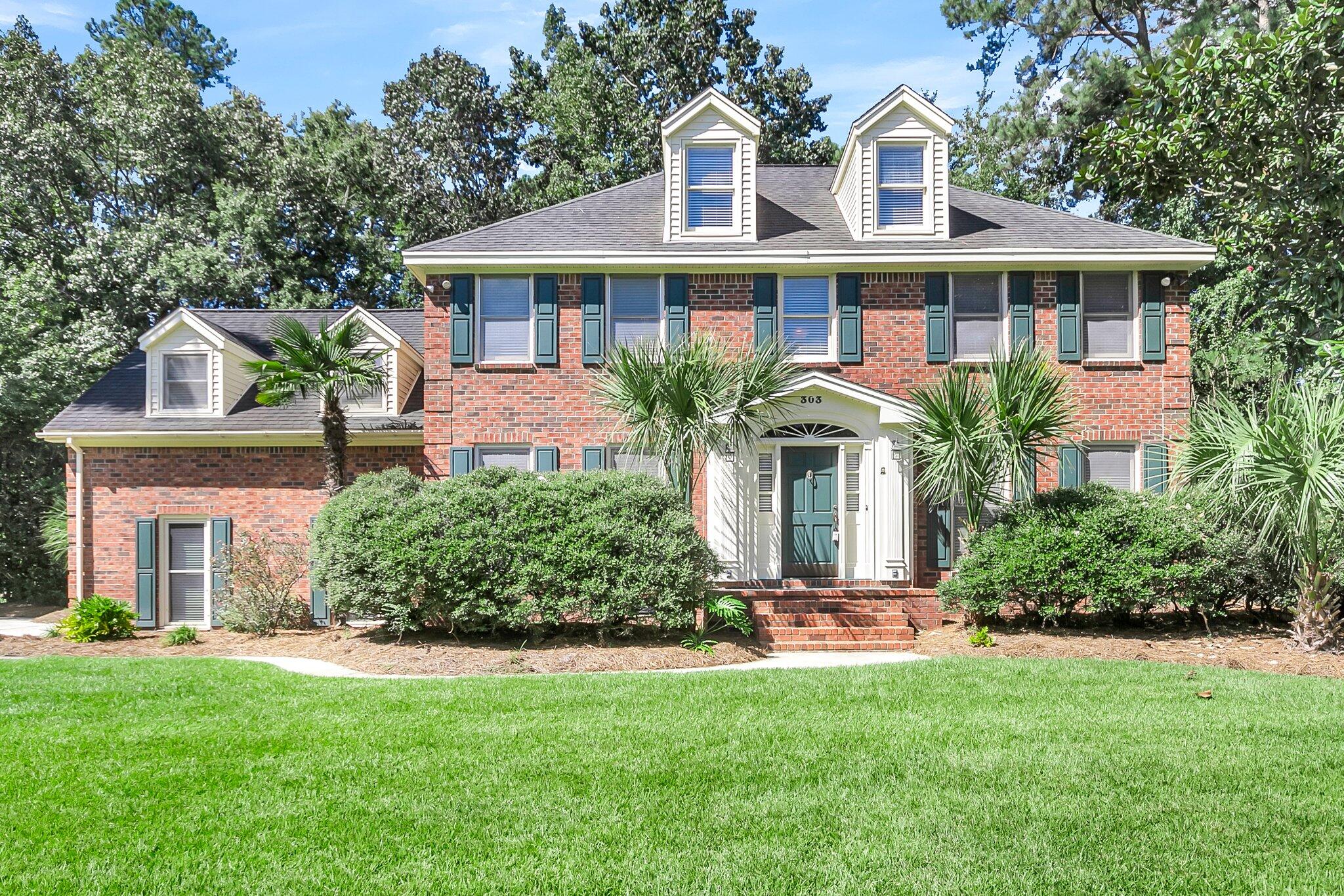 View Summerville, SC 29485 house