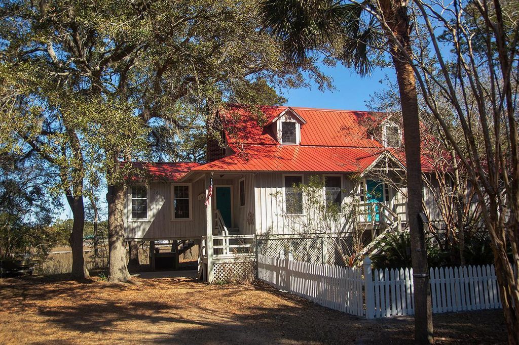 Photo of 715 Ramshorn Lane, McClellanville, SC 29458 (MLS # 26009937)