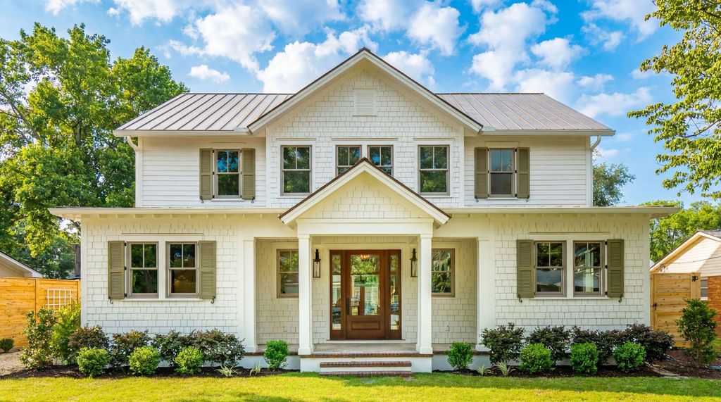 Photo of 904 Randall Drive, Mount Pleasant, SC 29464 (MLS # 26020452)