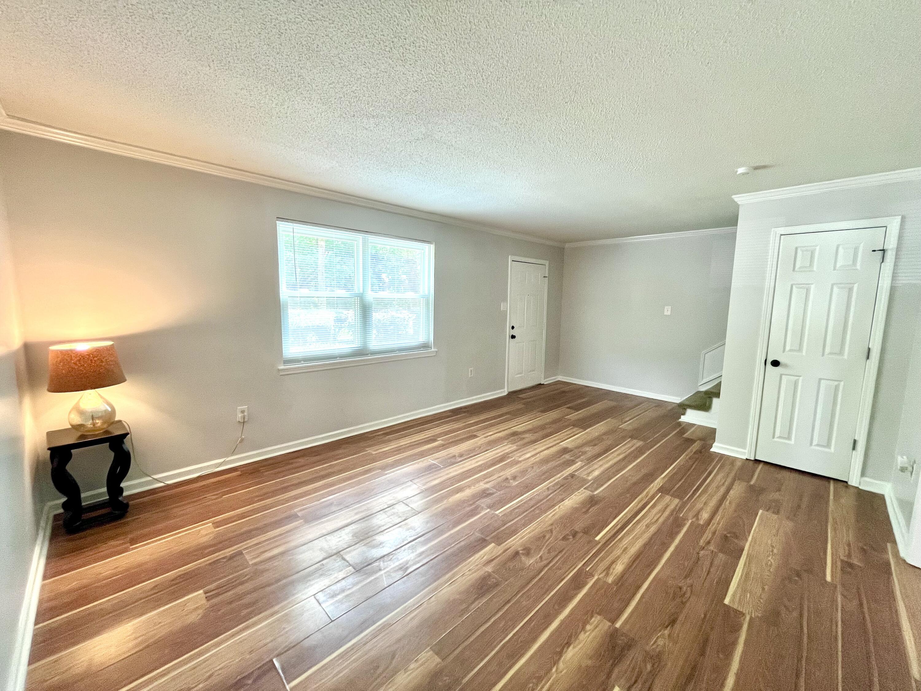 415 Parkdale Drive 8f