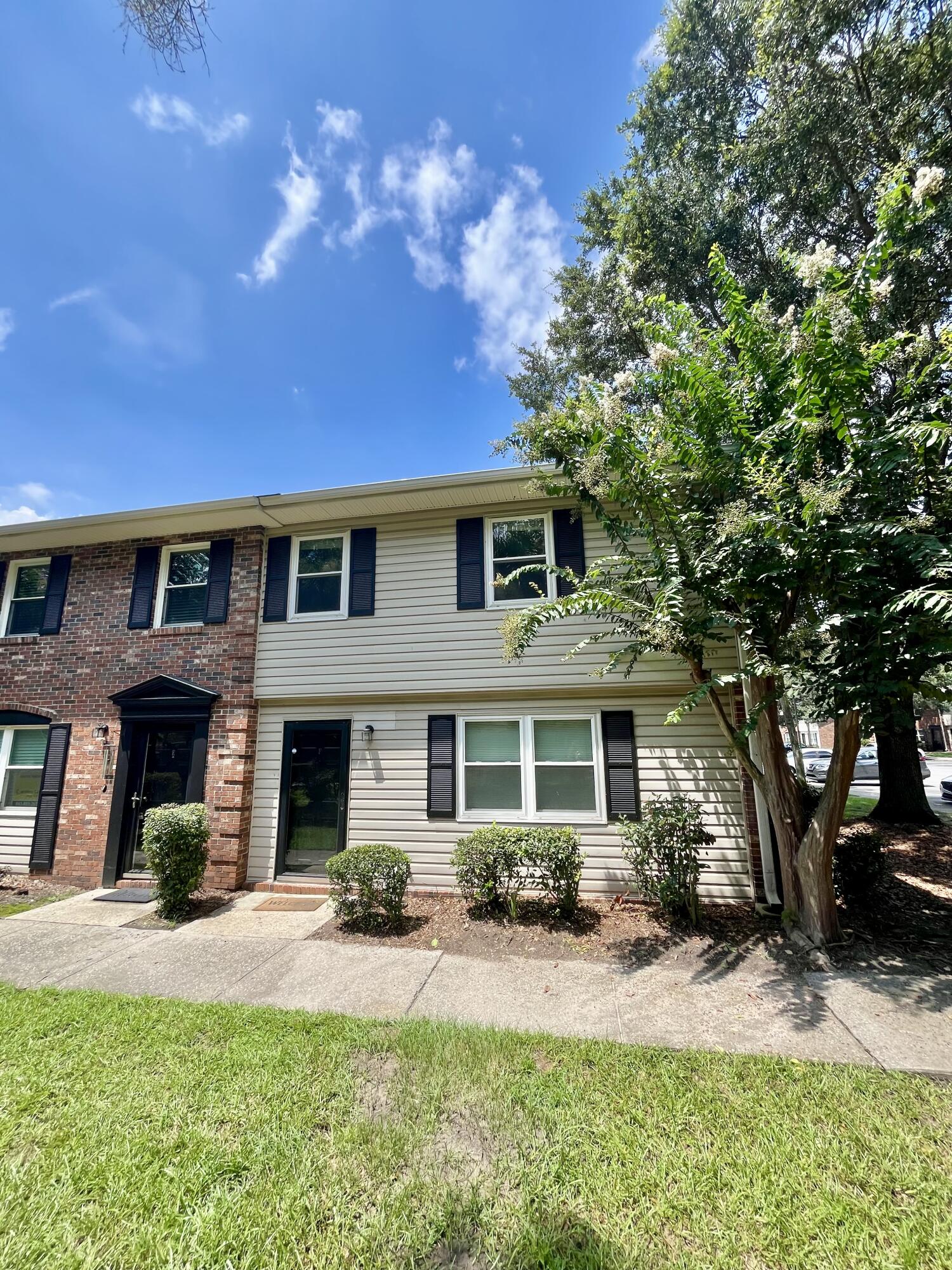 415 Parkdale Drive 8f