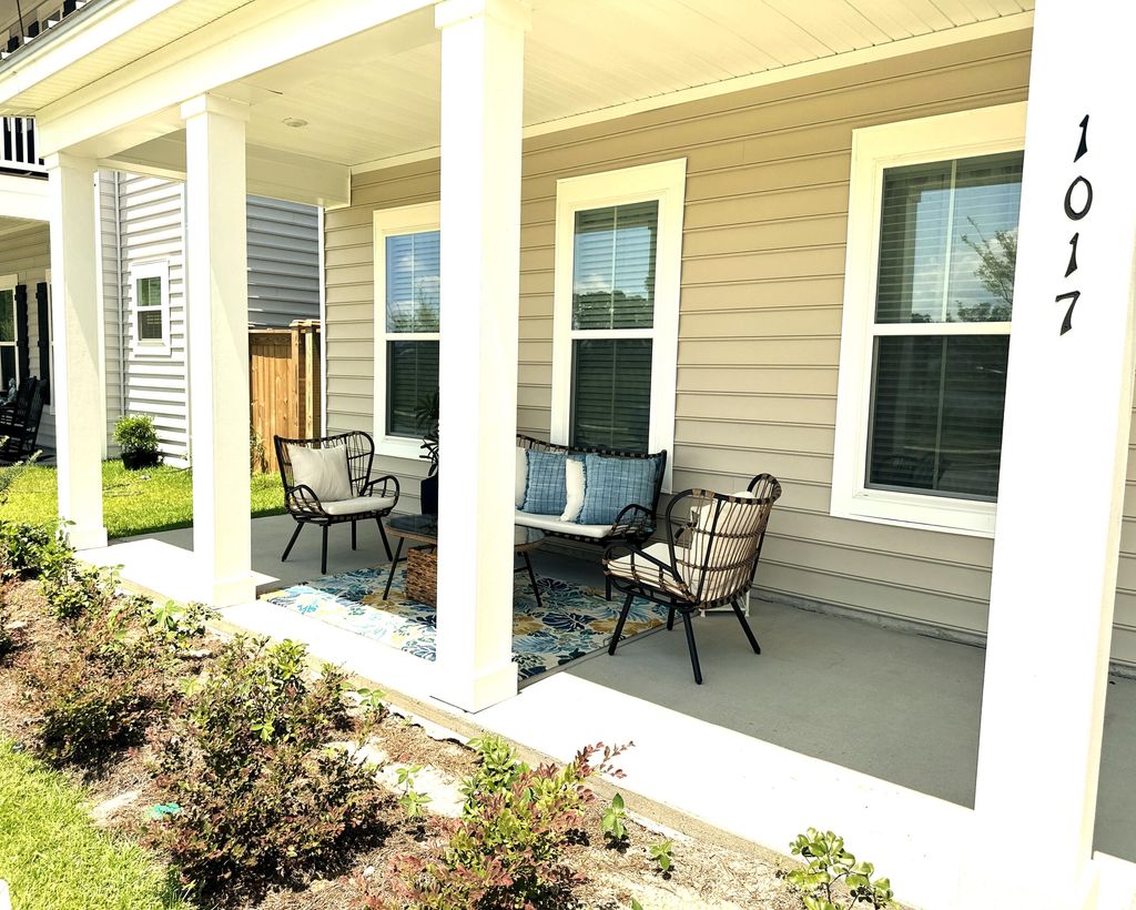 Photo of 1017 Marsh Royal Street, Summerville, SC 29485 (MLS # 26001147)