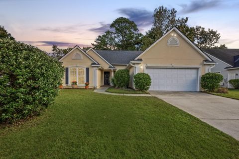 Photo of 326 Cabrill Drive, Charleston, SC 29414 (MLS # 25029302)