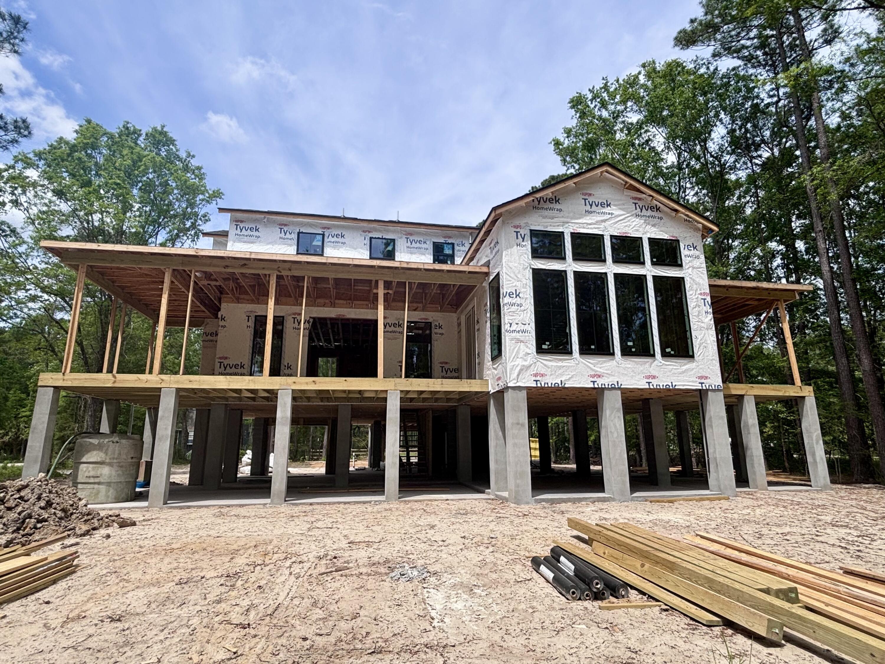 815 Yaupon Drive