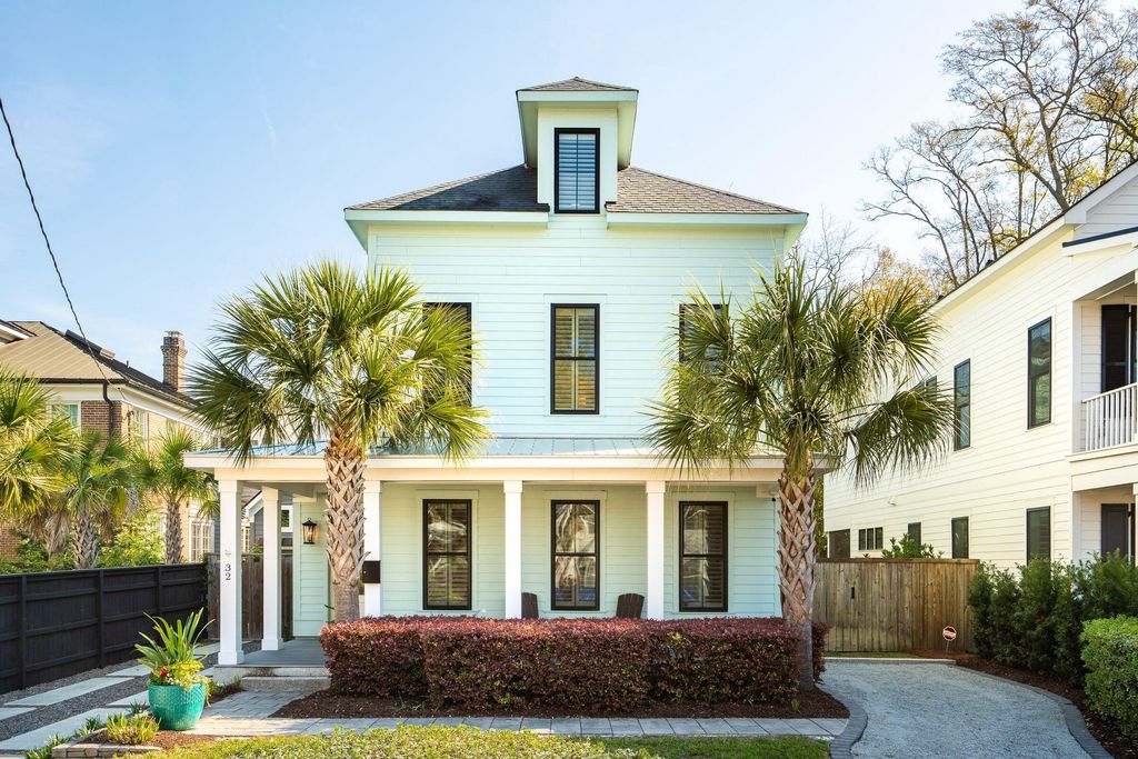 Photo of 32 Sutherland Court, Charleston, SC 29403 (MLS # 26014250)