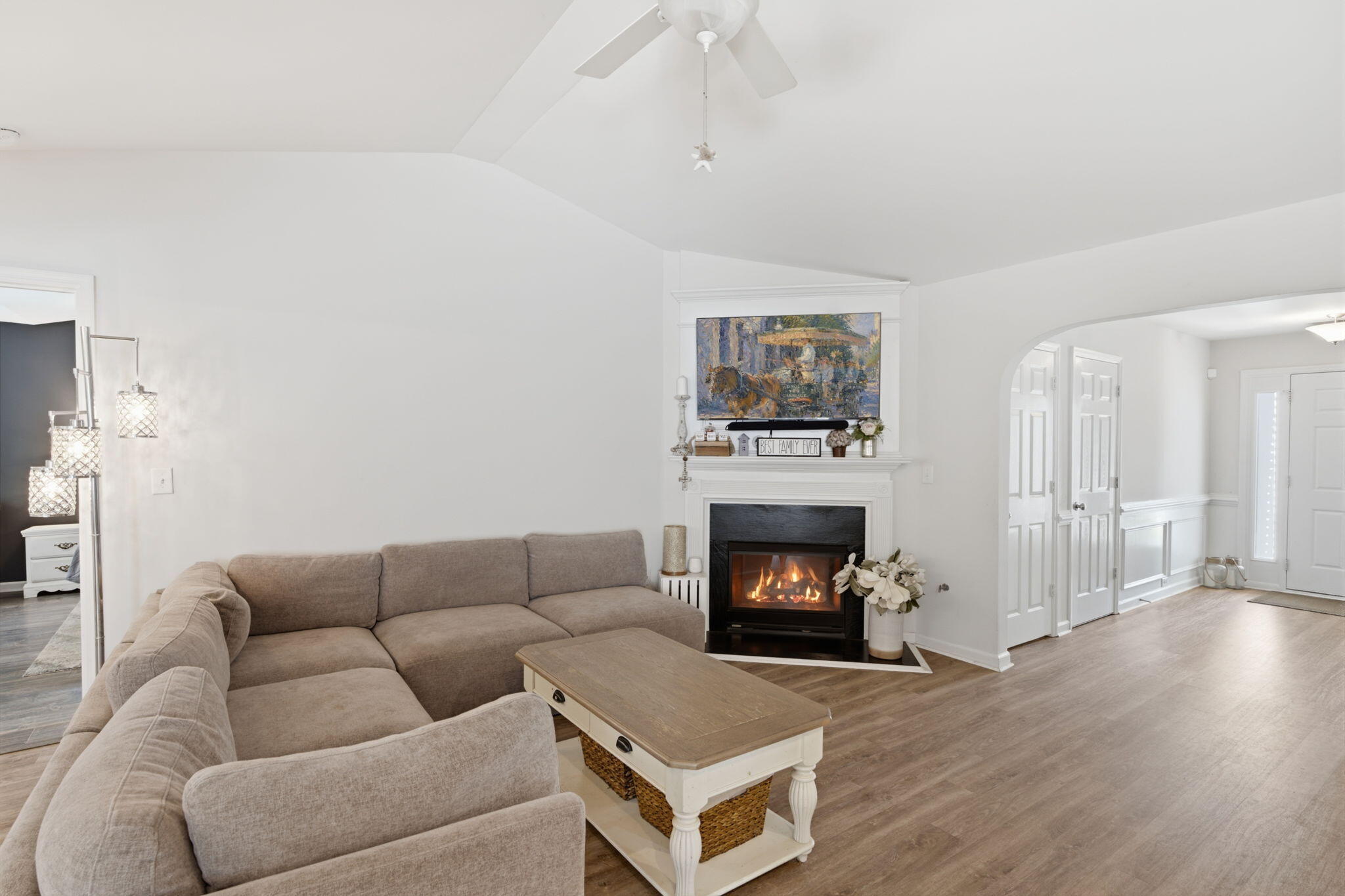 1572 Wellesley Circle
