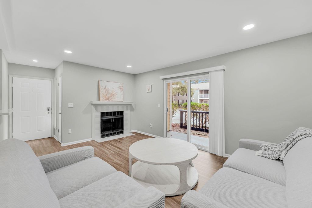 Photo of 1054 Anna Knapp Boulevard #4a, Mount Pleasant, SC 29464 (MLS # 25032369)