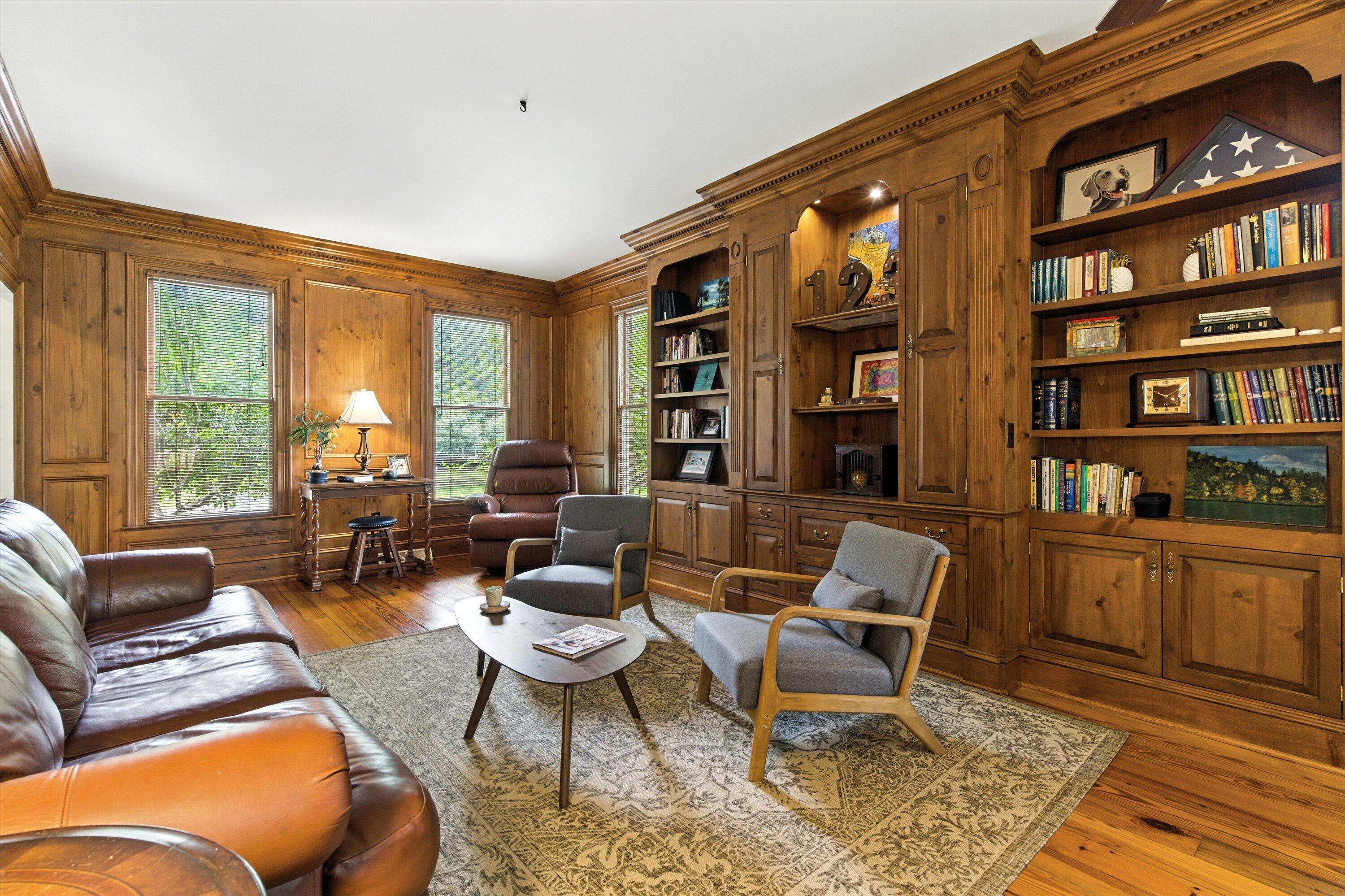 123 Huckleberry Lane