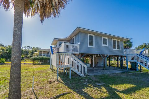 A home in Edisto Island